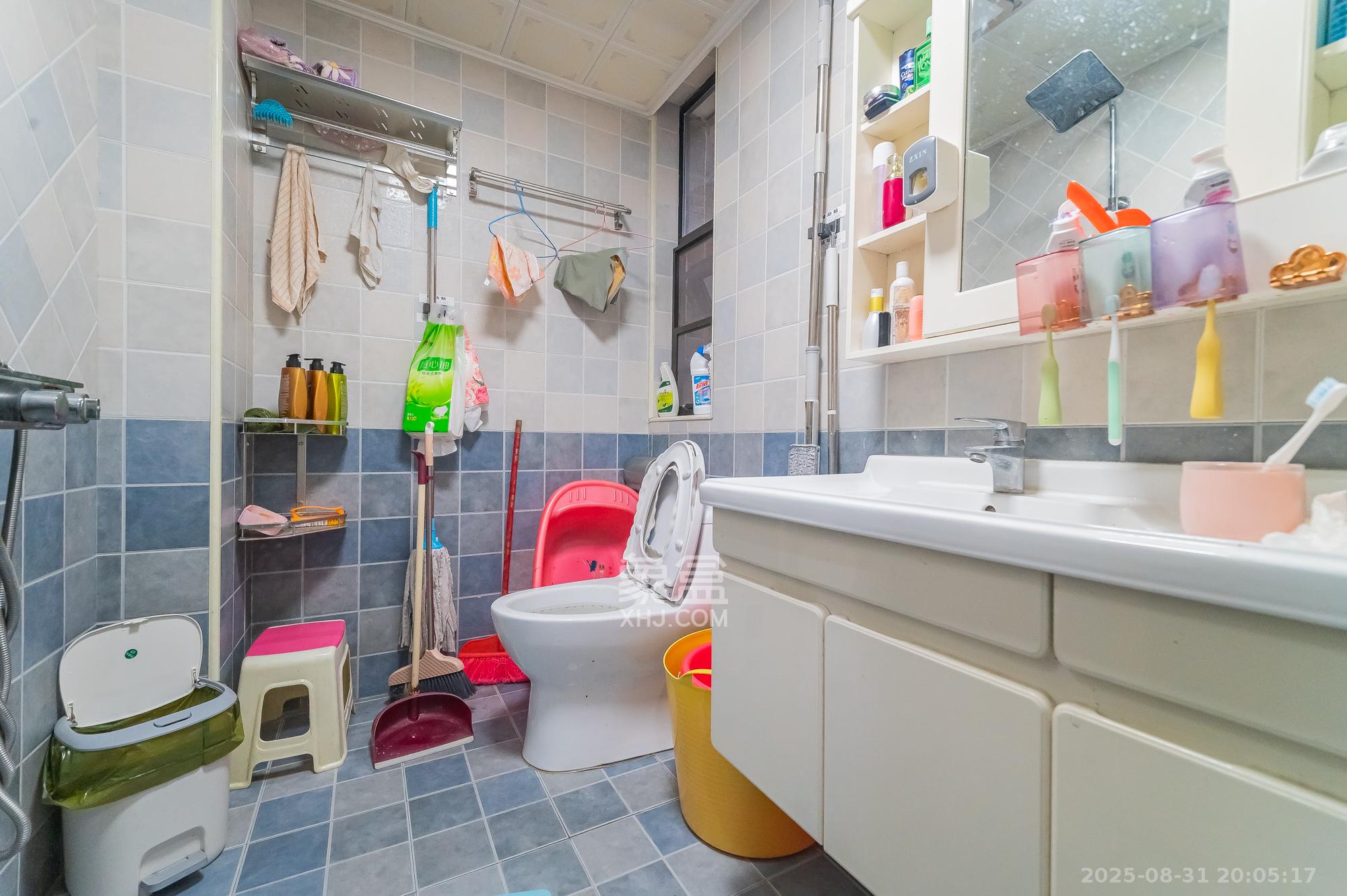 国泰九龙湾  4室2厅2卫    87.8万 国泰九龙湾  4室2厅2卫    87.8万卫生间