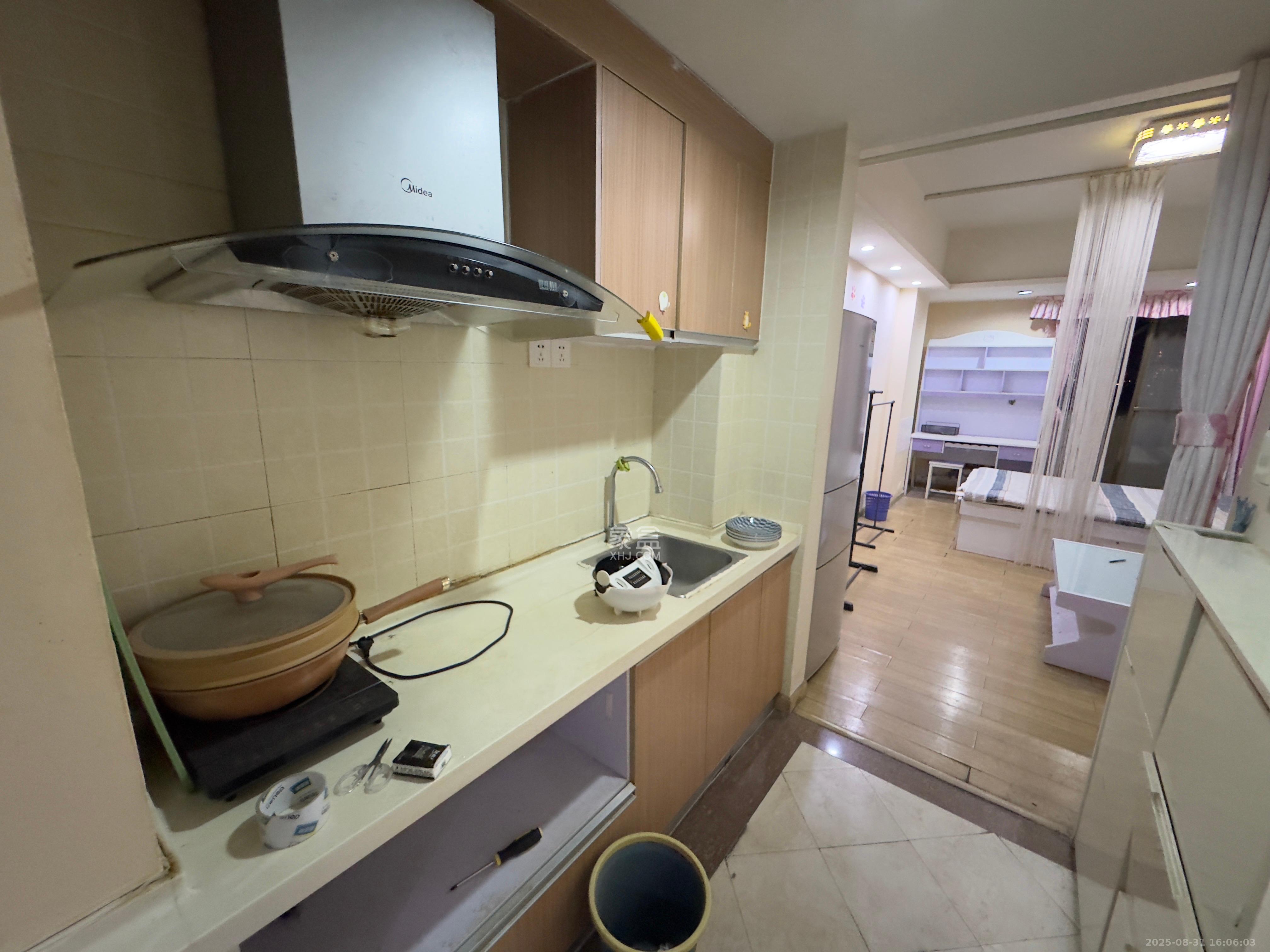 米兰春天 1室1厅1卫 1100.0元/月 米兰春天 1室1厅1卫 1100.0元/月室内图