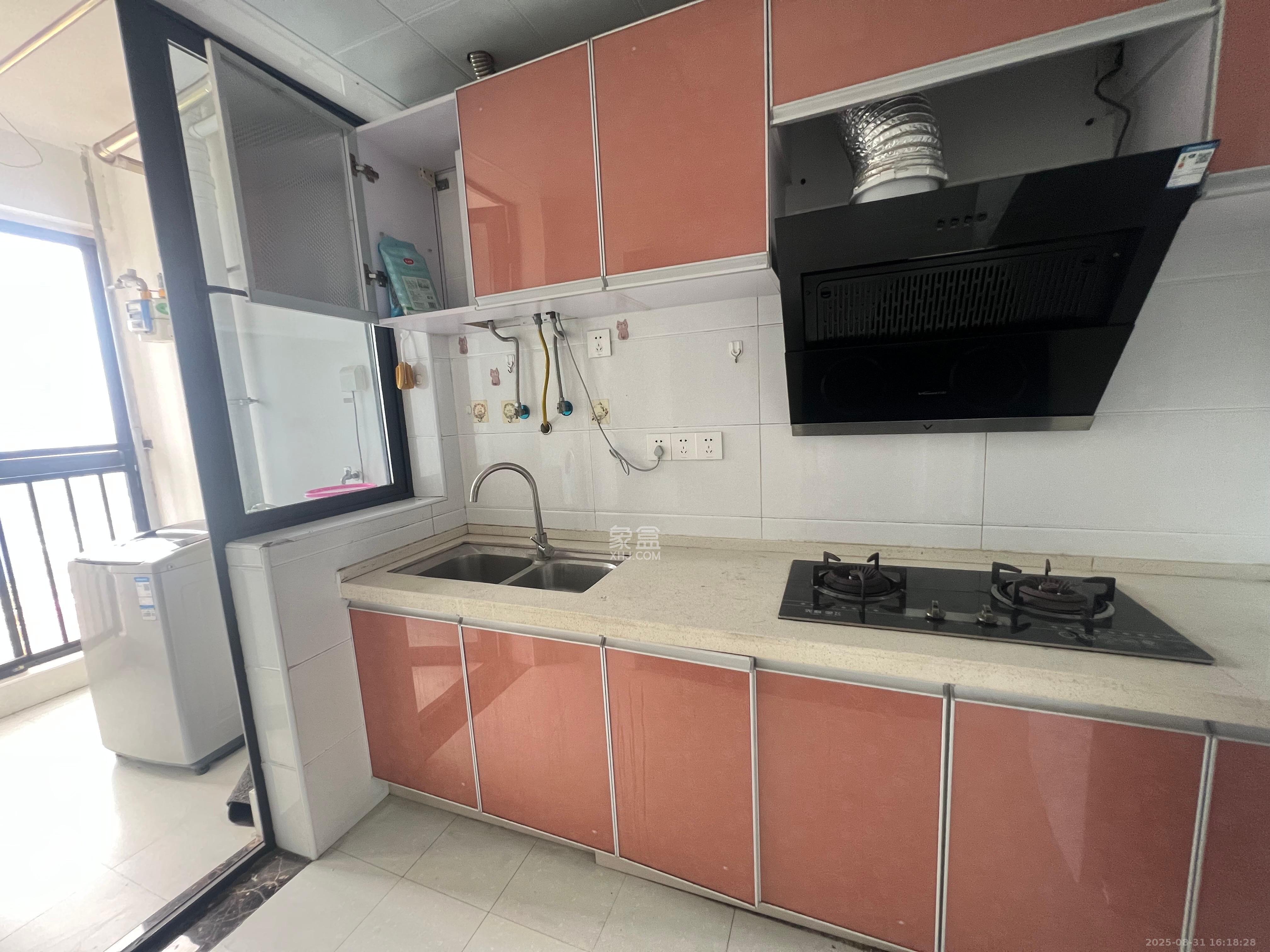 京武浪琴山一、二期 3室2厅1卫 3000.0元/月 京武浪琴山一、二期 3室2厅1卫 3000.0元/月室内图