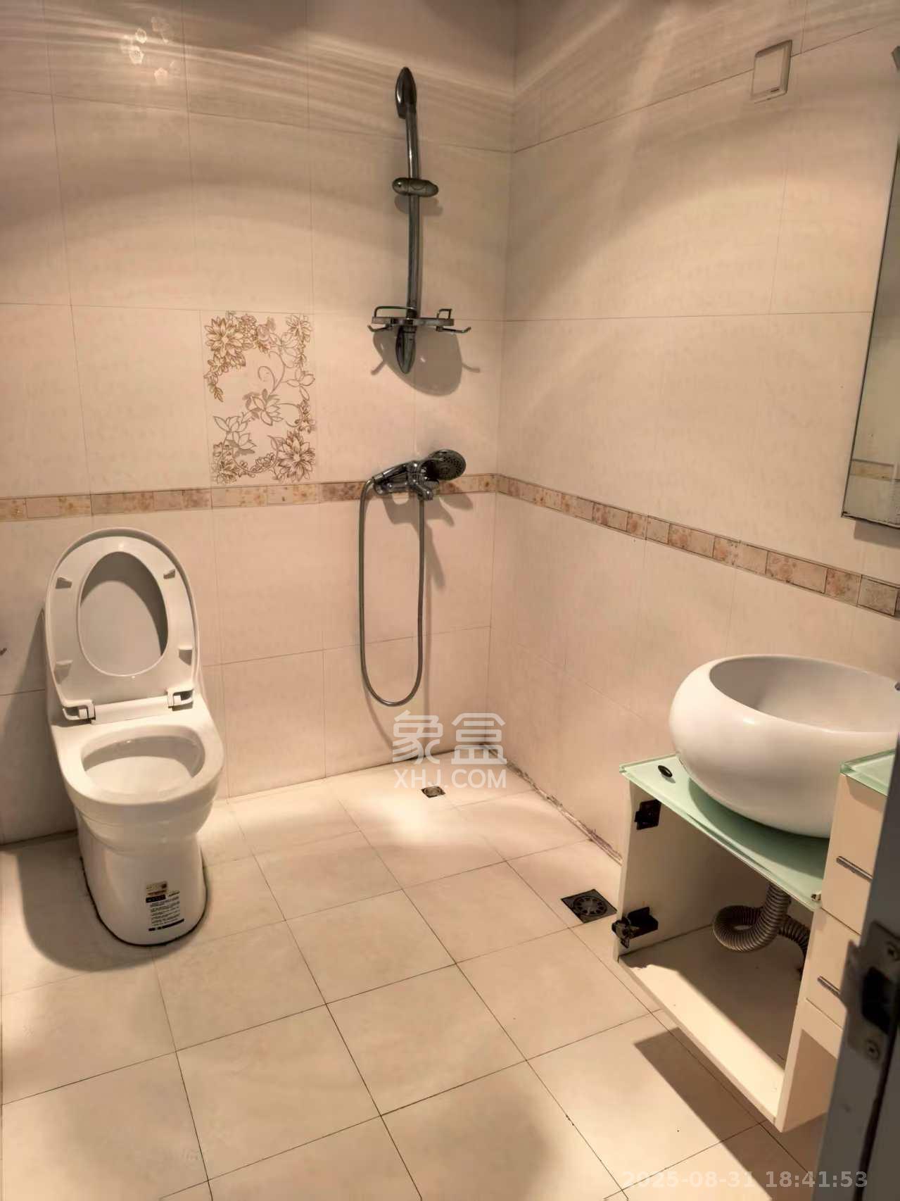 星城国际 3室2厅2卫 1500.0元/月 星城国际 3室2厅2卫 1500.0元/月室内图