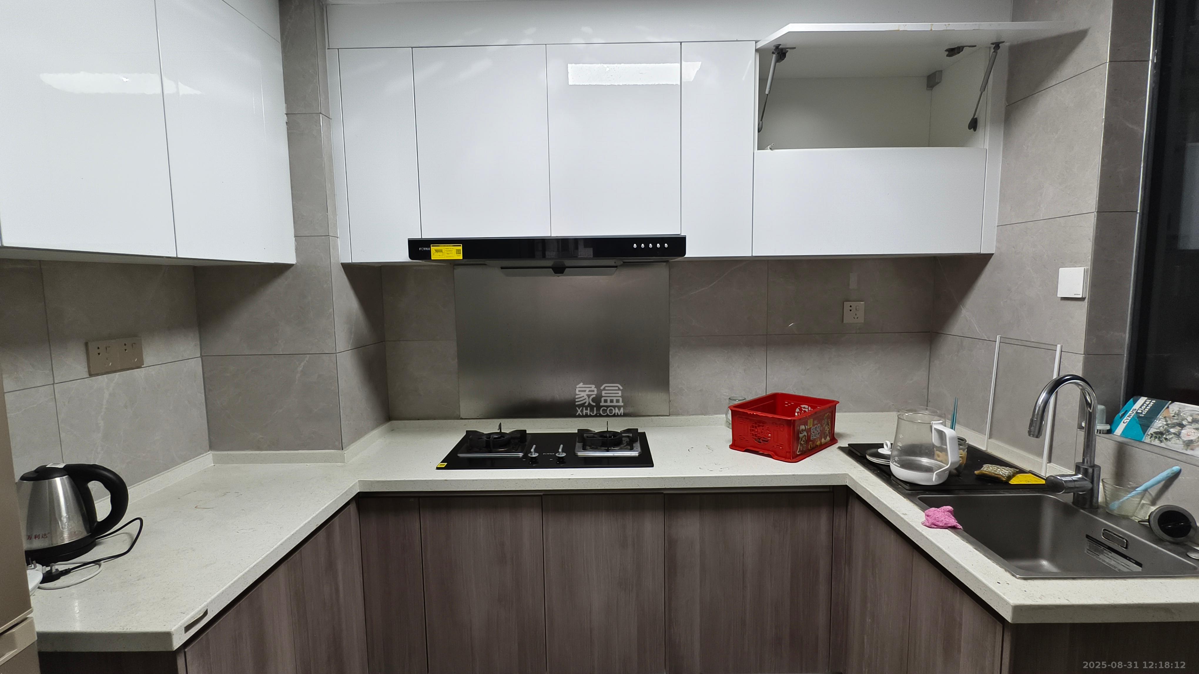 梦想枫林湾  3室2厅2卫    3200.0元/月 梦想枫林湾  3室2厅2卫    3200.0元/月室内图