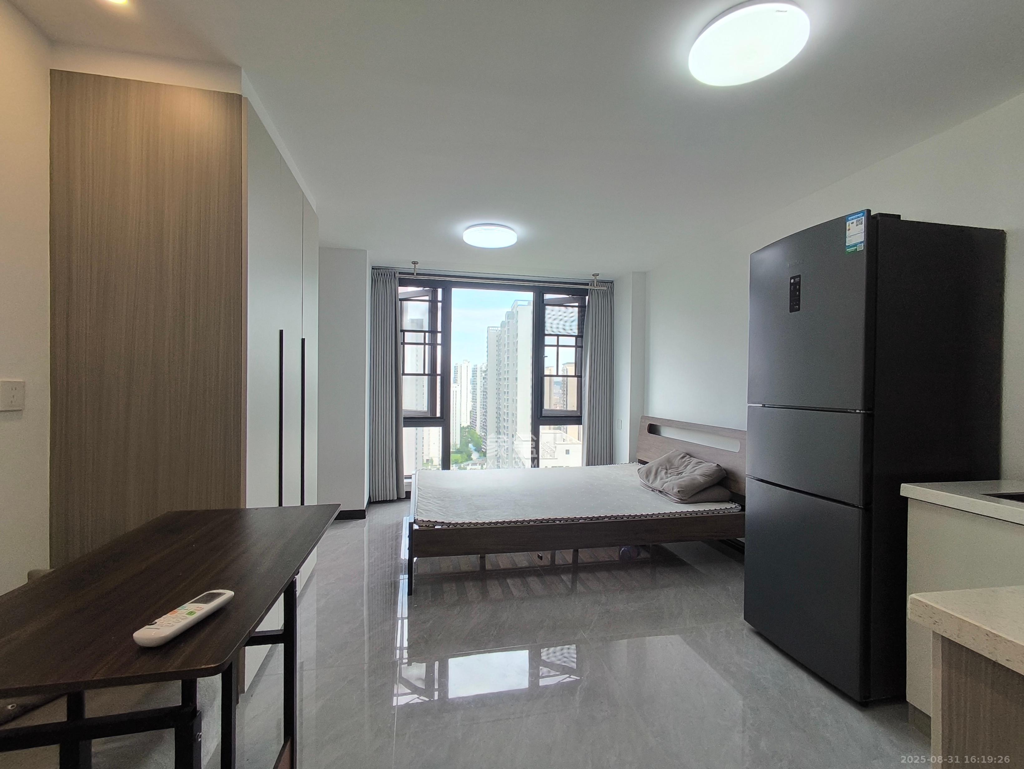 清控湖山雅居北区 1室1厅1卫 1300.0元/月 清控湖山雅居北区 1室1厅1卫 1300.0元/月室内图