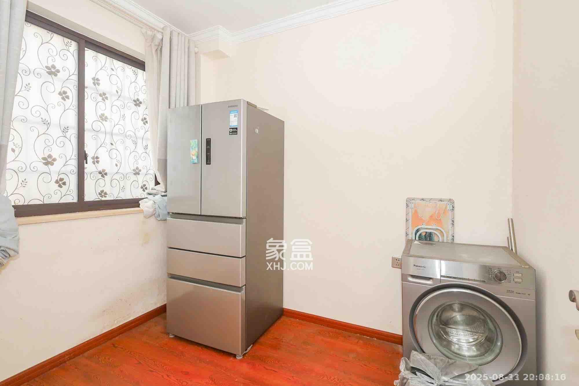 阳光丽城一期  4室2厅2卫    3500.0元/月 阳光丽城一期  4室2厅2卫    3500.0元/月室内图