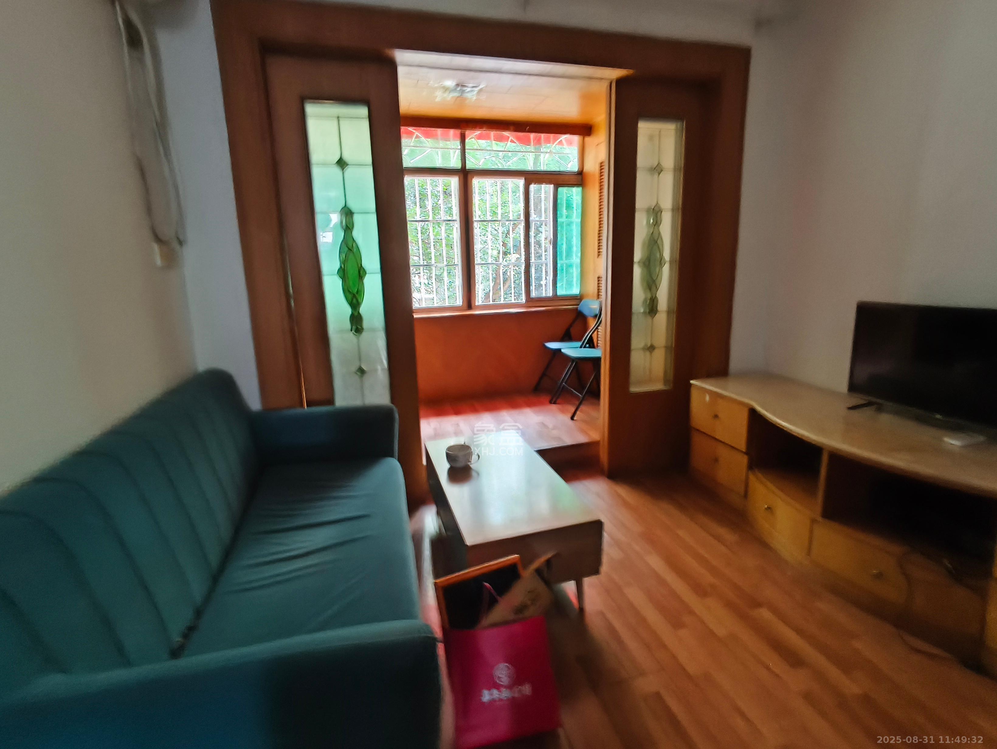 桂花二村 1室1厅1卫 1100.0元/月 桂花二村 1室1厅1卫 1100.0元/月室内图