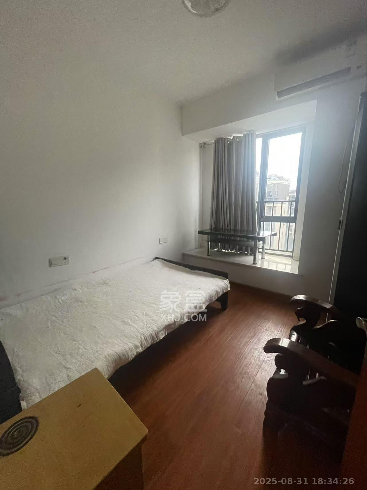 五矿紫湖香醍 3室2厅1卫 1800.0元/月 五矿紫湖香醍 3室2厅1卫 1800.0元/月室内图