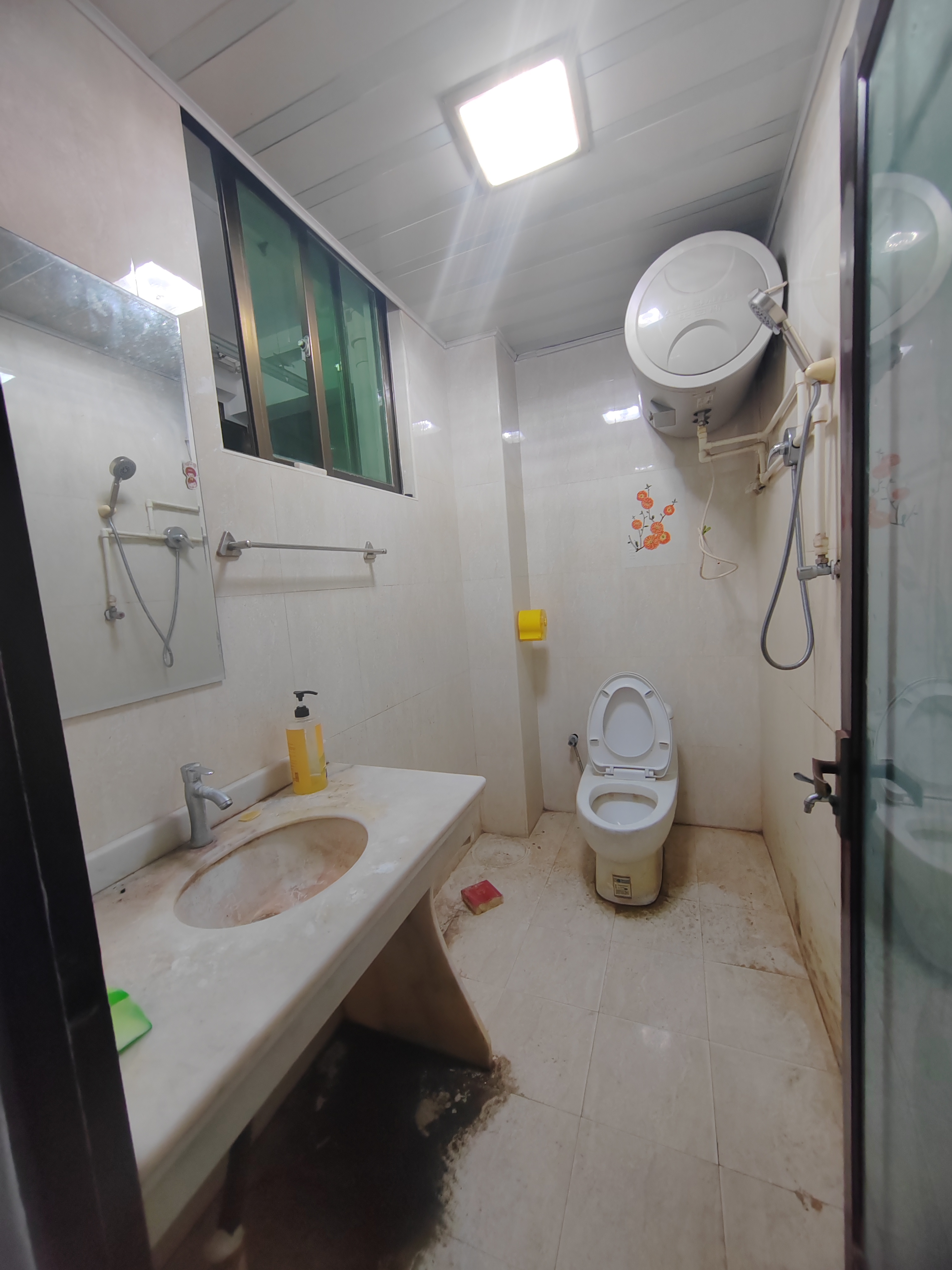 博南苑一期  3室2厅2卫    2300.0元/月 博南苑一期  3室2厅2卫    2300.0元/月室内图