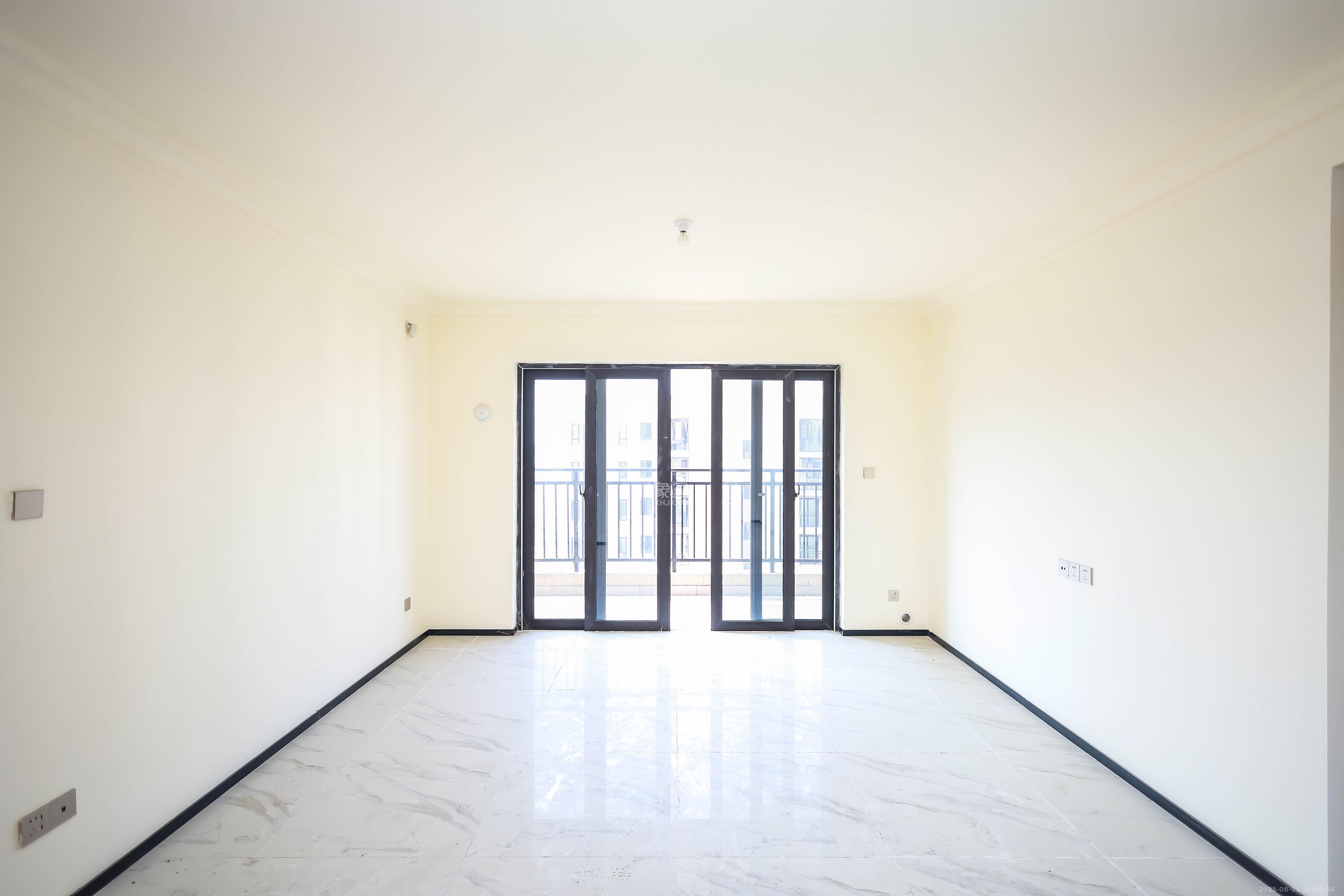 碧桂园荟隽棠  4室2厅2卫    109.0万 碧桂园荟隽棠  4室2厅2卫    109.0万客厅