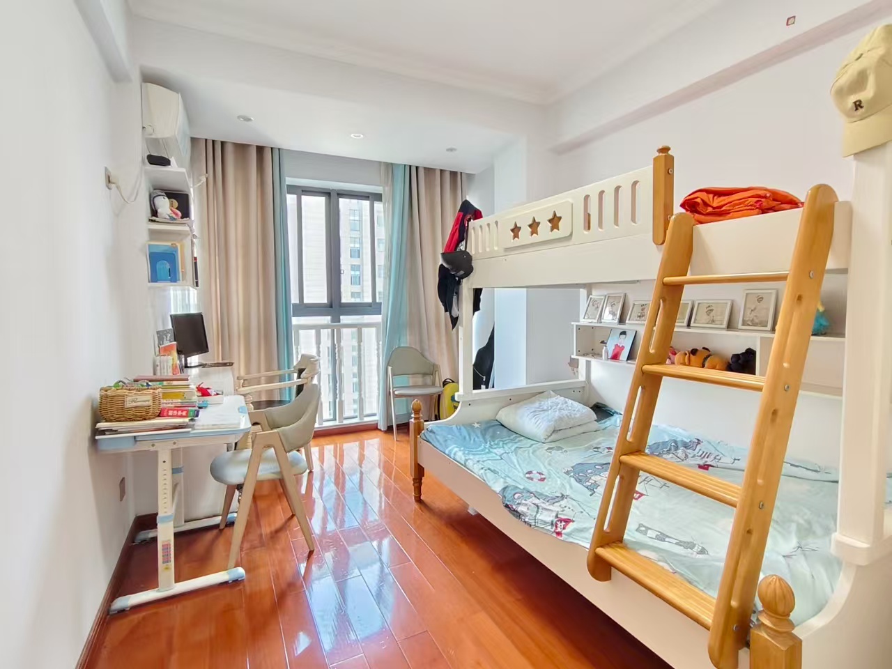 华府世家 3室2厅2卫 69.8万 华府世家 3室2厅2卫 69.8万室内图