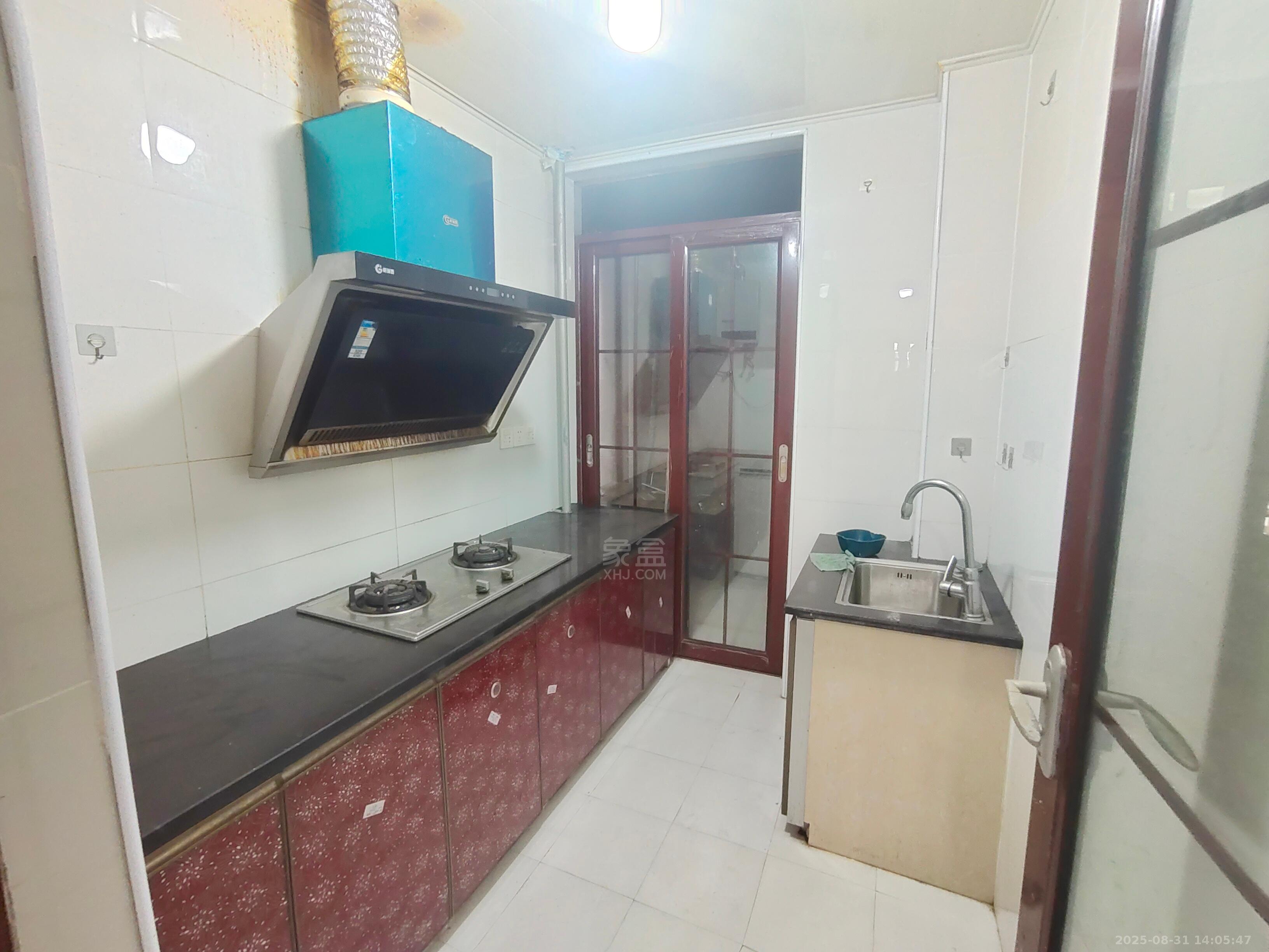 文化园三期  2室2厅1卫    1300.0元/月室内图