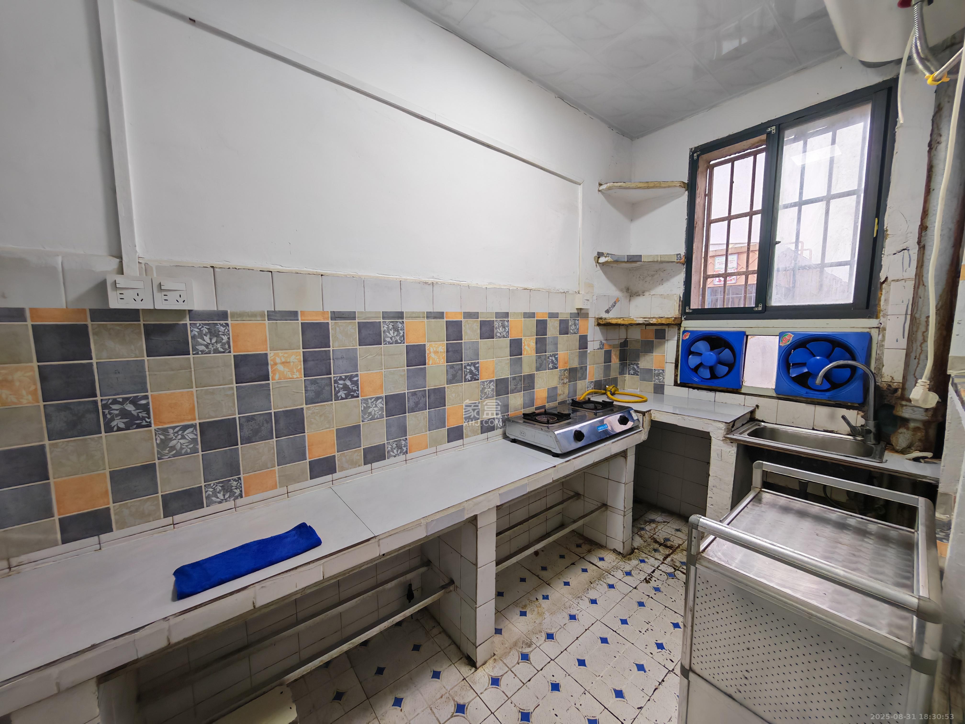 马王堆乡友谊村  2室1厅1卫    1600.0元/月 马王堆乡友谊村  2室1厅1卫    1600.0元/月室内图