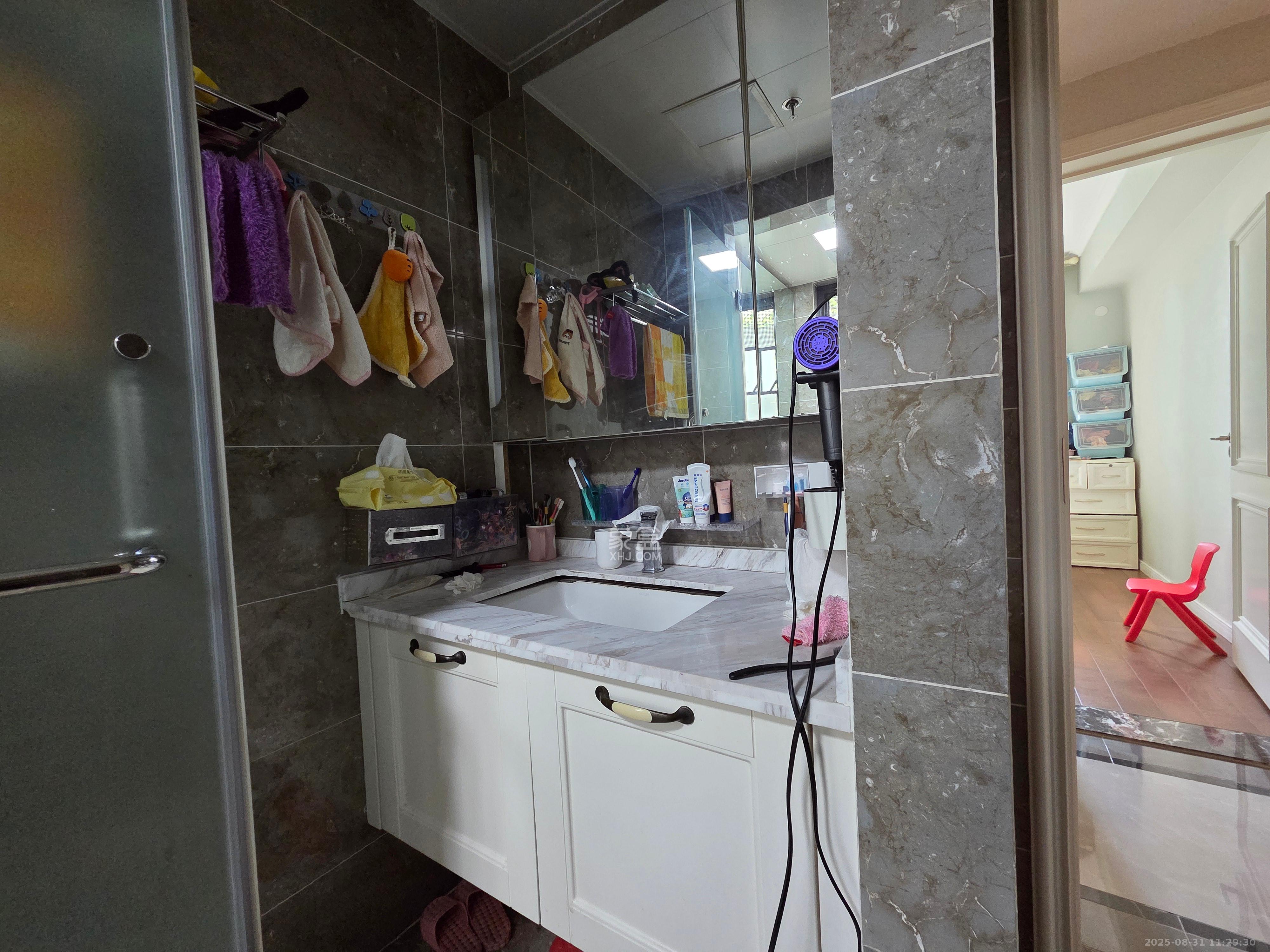 万科里金域国际 4室2厅2卫 8000.0元/月 万科里金域国际 4室2厅2卫 8000.0元/月室内图