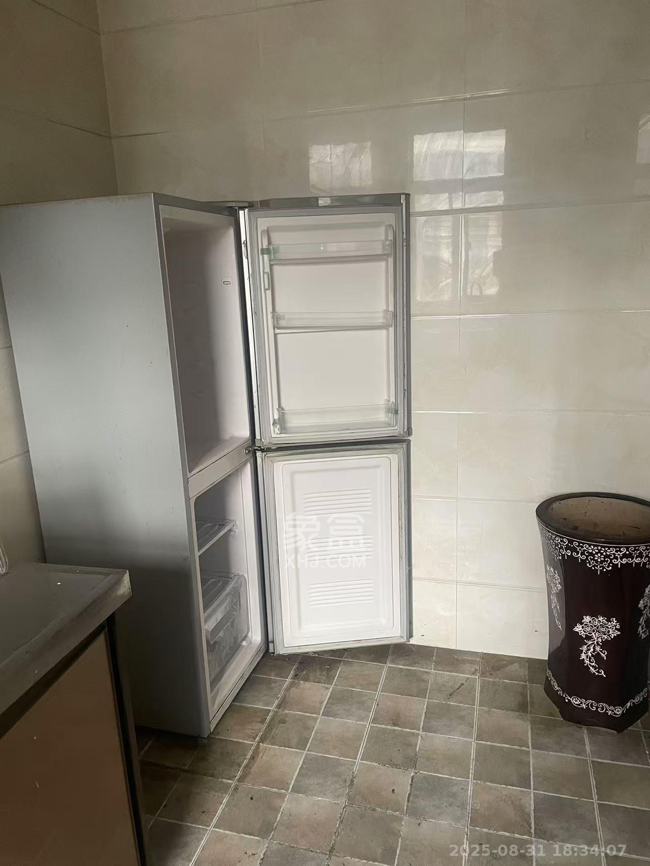 五矿紫湖香醍  3室2厅1卫    1800.0元/月室内图