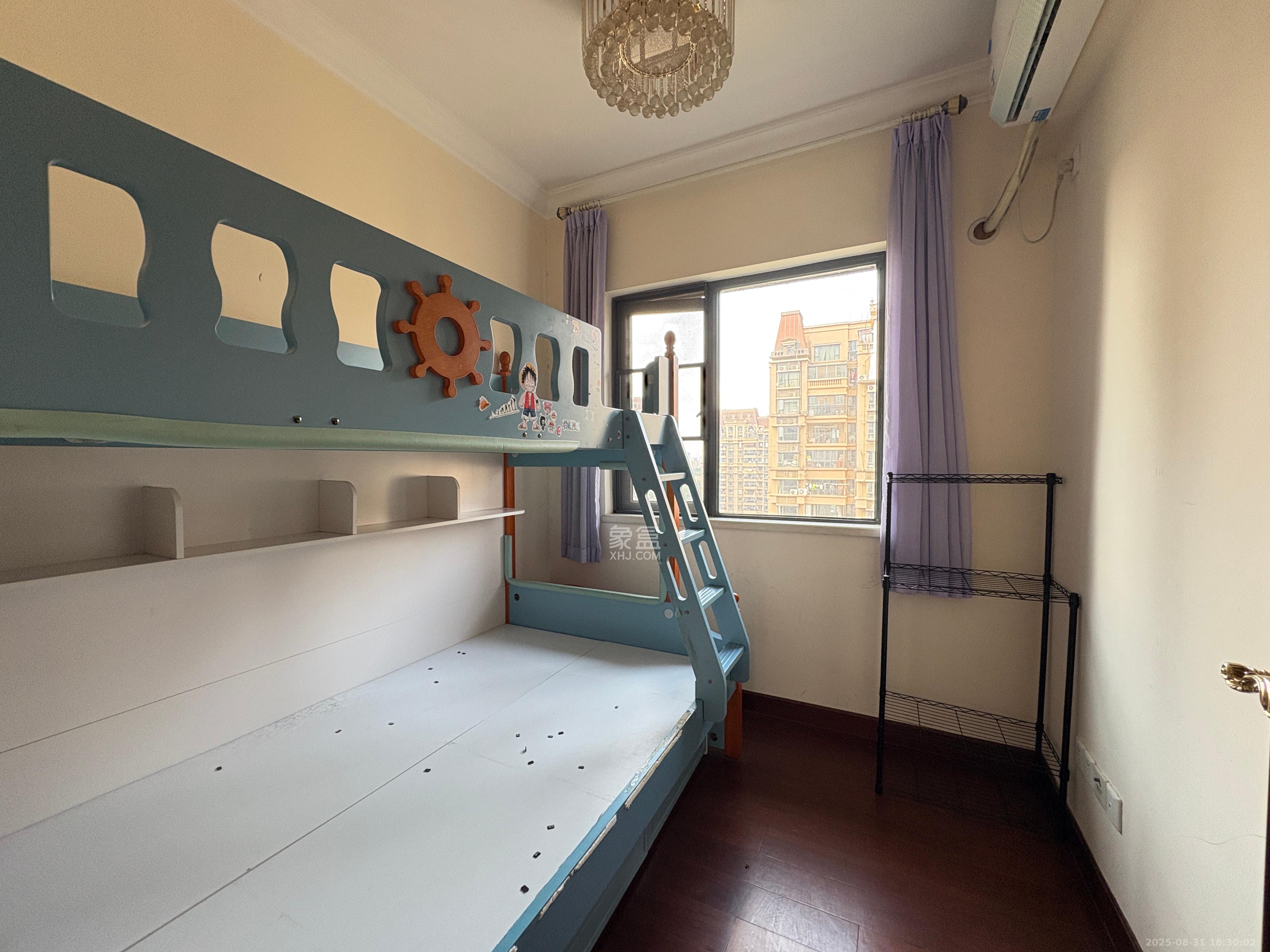 恒大江湾  3室2厅2卫    2600.0元/月 恒大江湾  3室2厅2卫    2600.0元/月室内图