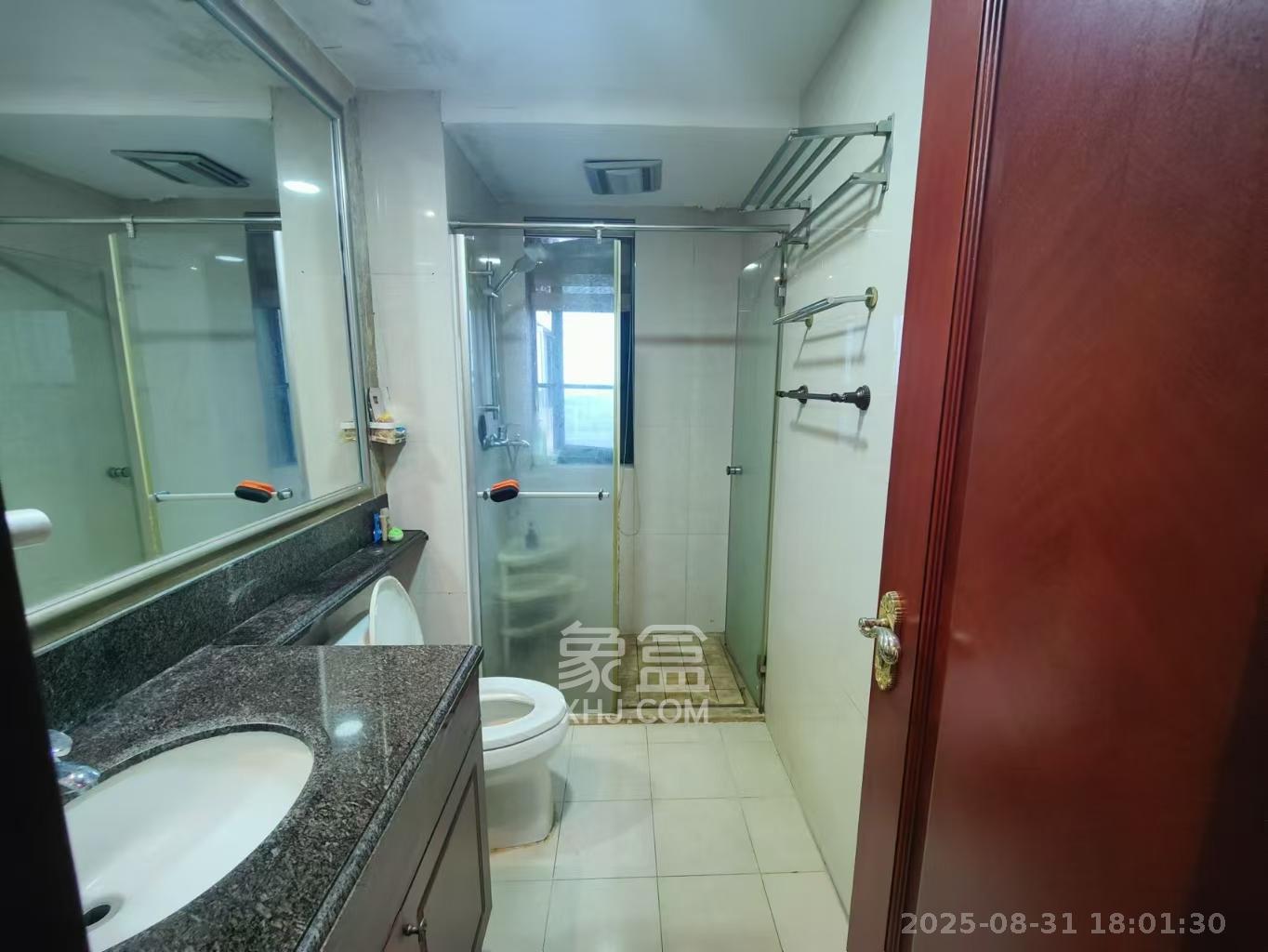 恒大雅苑 3室2厅1卫 2600.0元/月 恒大雅苑 3室2厅1卫 2600.0元/月室内图