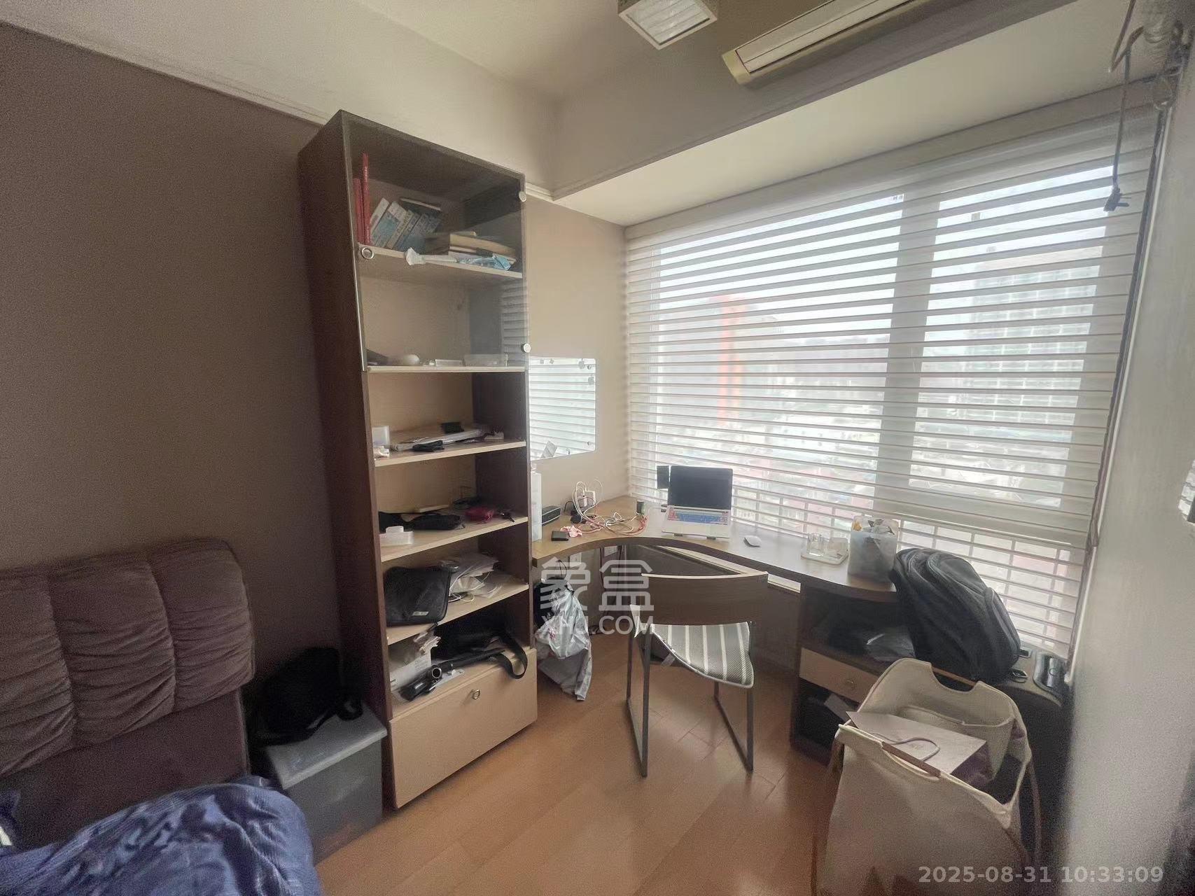 万科金色家园  1室1厅1卫    1600.0元/月室内图