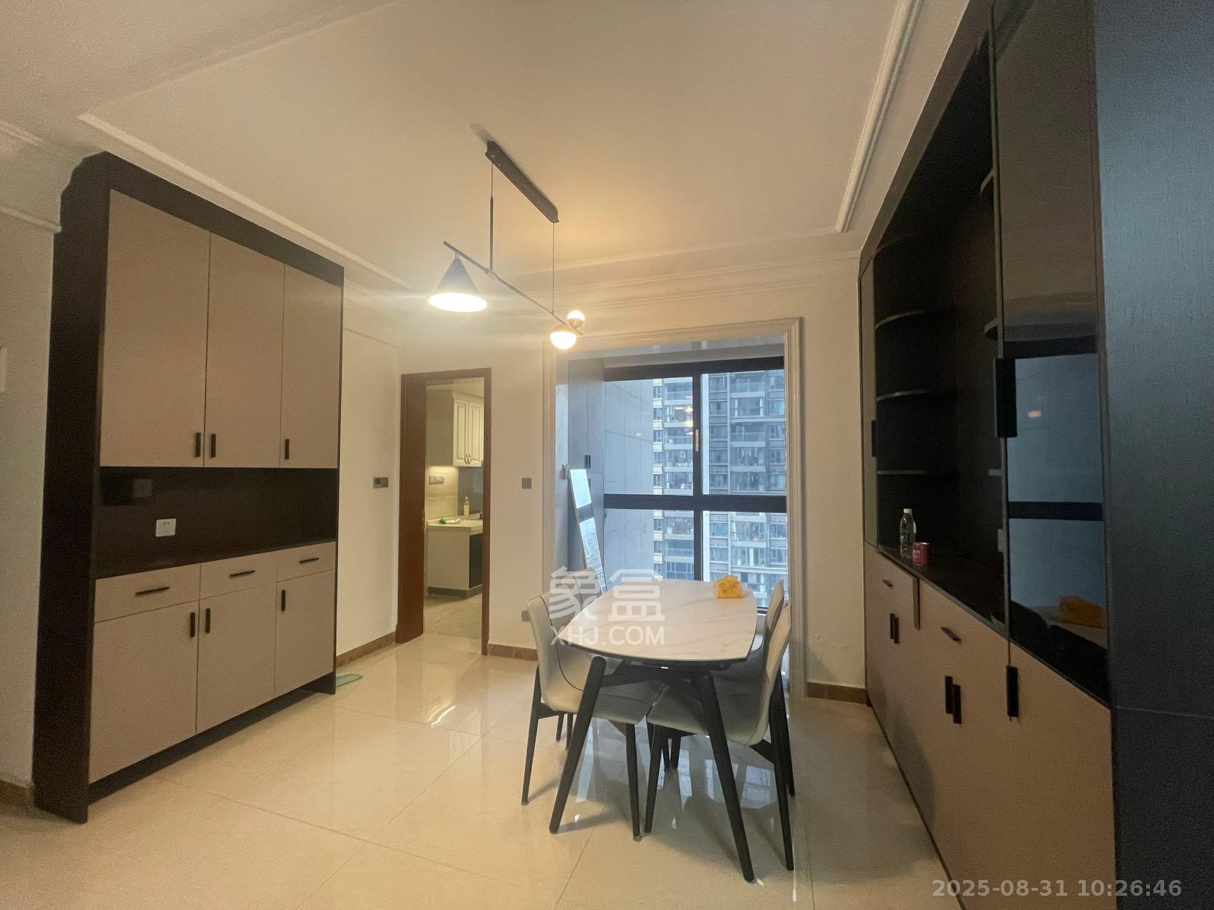 恒大文化旅游城B区  4室2厅2卫    2500.0元/月 恒大文化旅游城B区  4室2厅2卫    2500.0元/月室内图