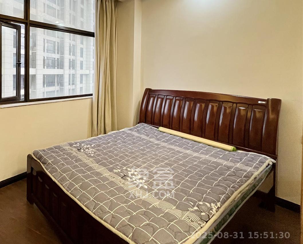 铂宫  1室1厅1卫    1800.0元/月室内图