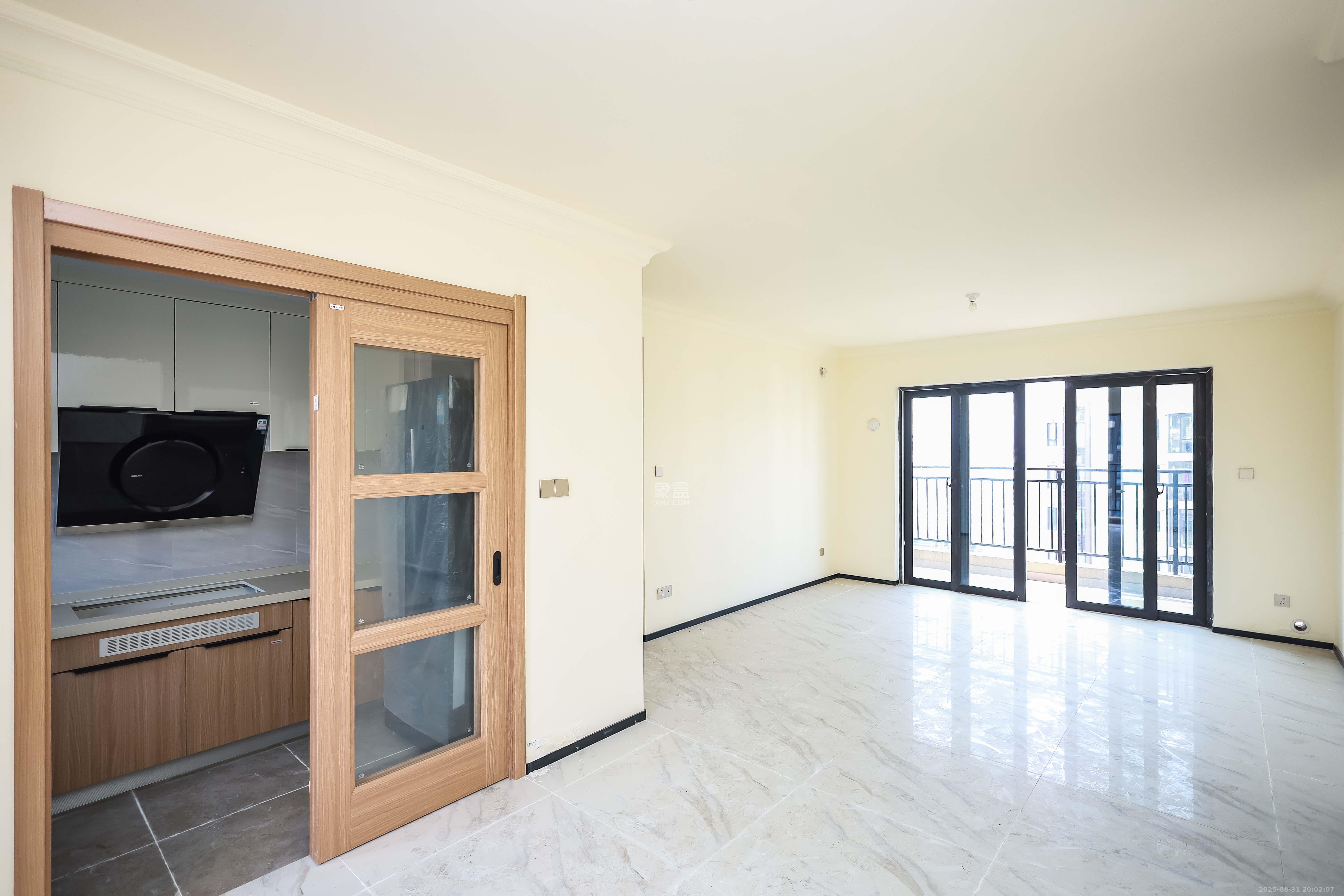 碧桂园荟隽棠  4室2厅2卫    109.0万 碧桂园荟隽棠  4室2厅2卫    109.0万客厅