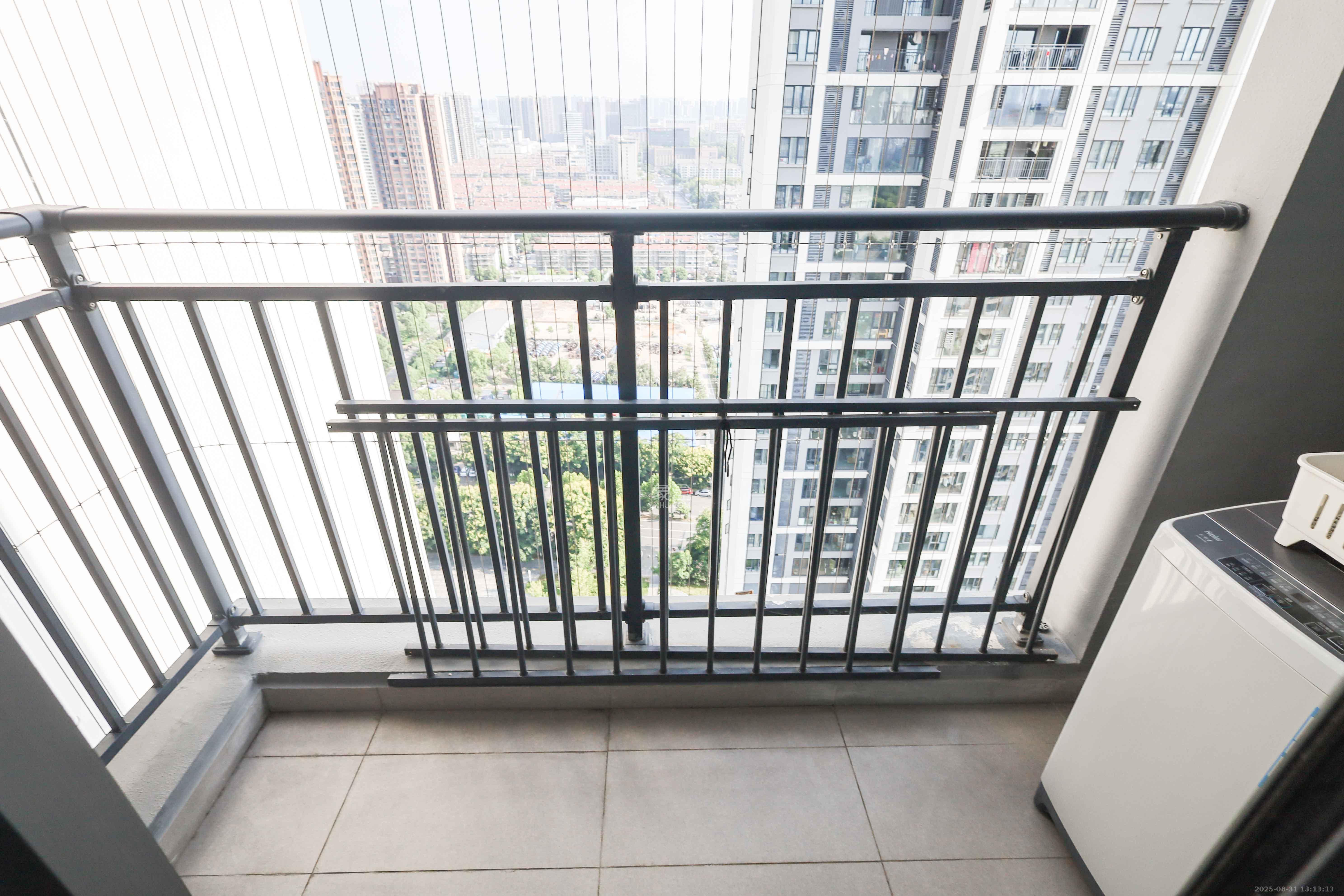 梅溪悦章  4室2厅2卫    168.0万阳台