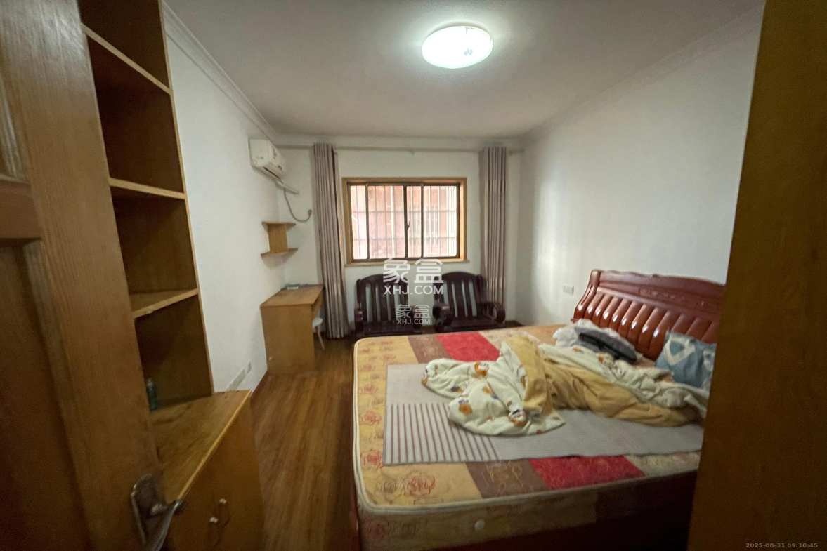 丽都桃源(金峰北院二期)  3室2厅2卫    1800.0元/月 丽都桃源(金峰北院二期)  3室2厅2卫    1800.0元/月室内图