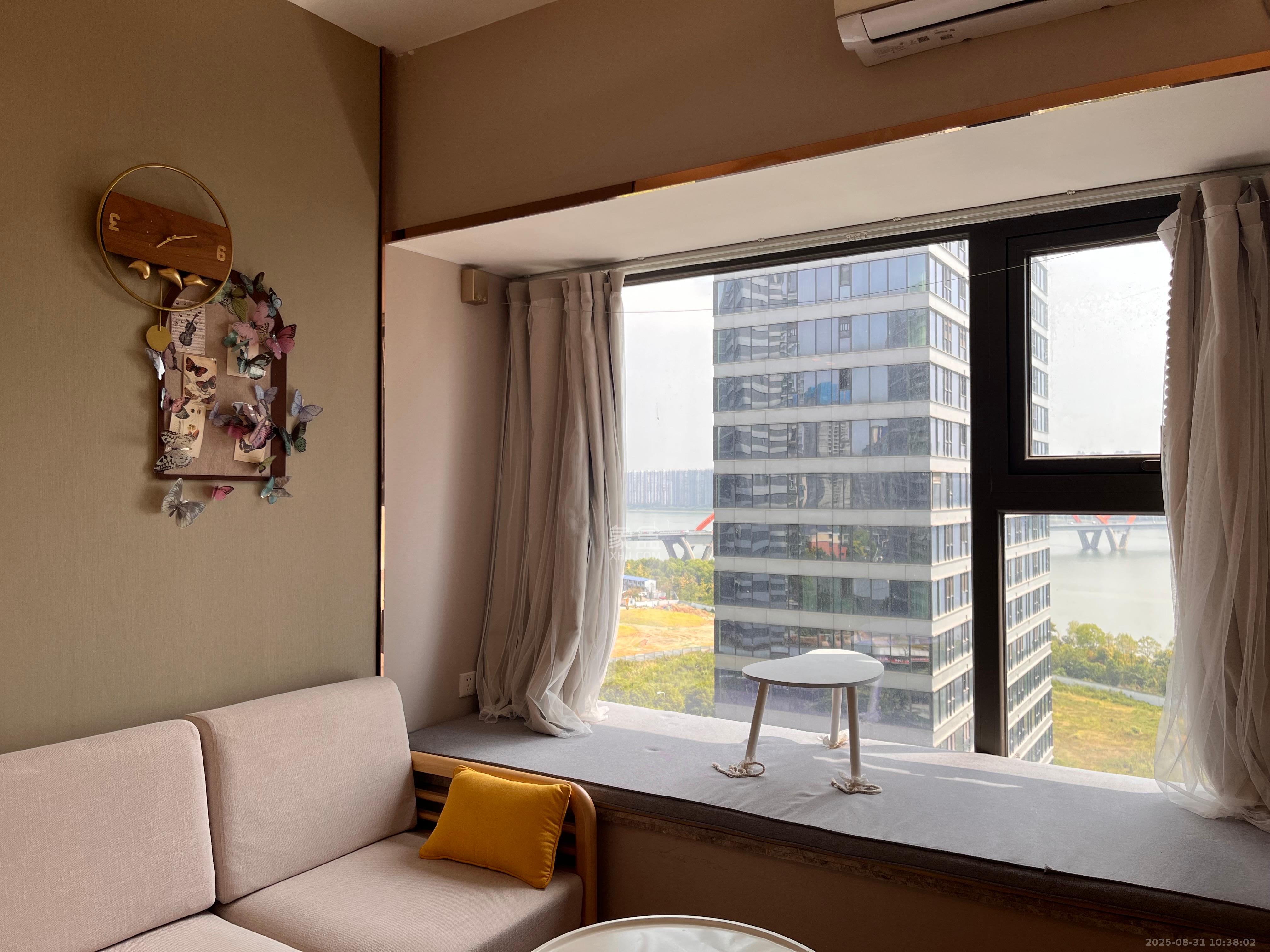 远洋外滩壹号 1室1厅1卫 2100.0元/月 远洋外滩壹号 1室1厅1卫 2100.0元/月室内图