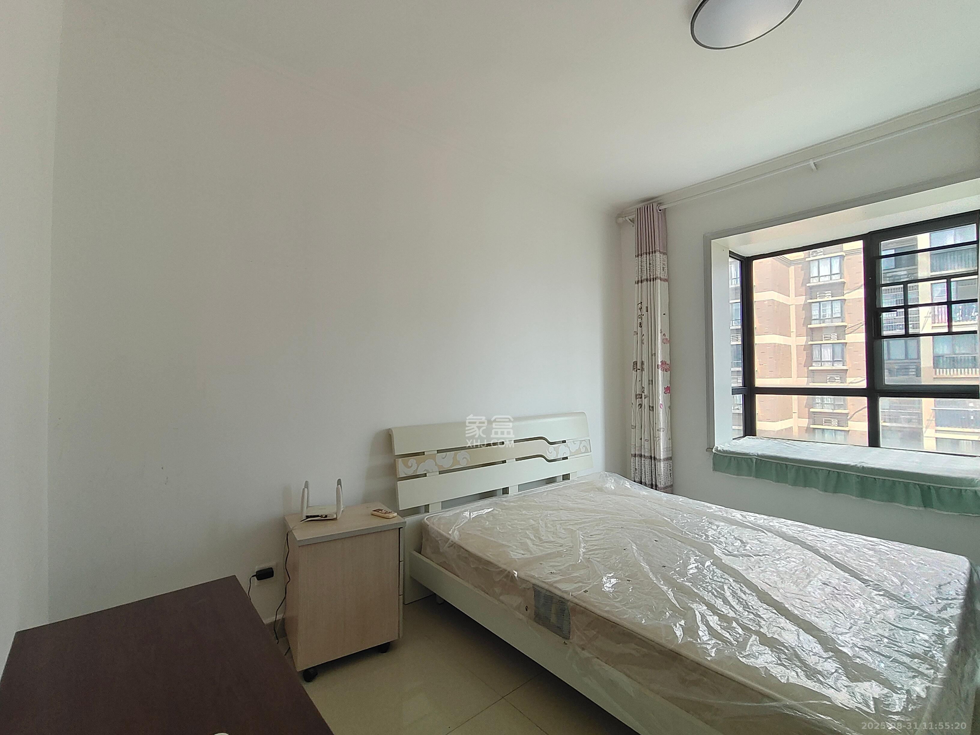 三江花中城  4室2厅2卫    4000.0元/月 三江花中城  4室2厅2卫    4000.0元/月室内图