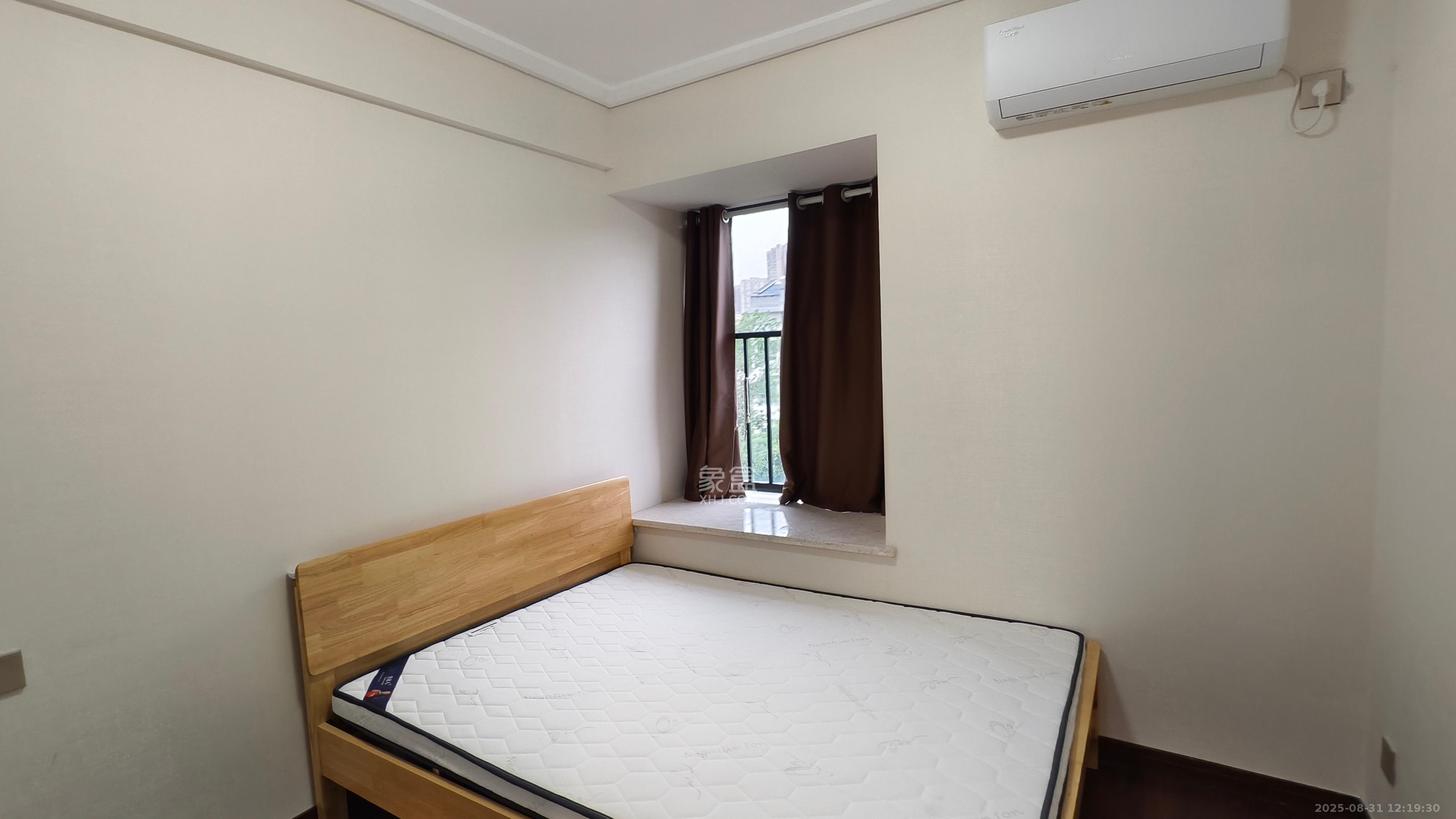 梦想枫林湾  3室2厅2卫    3200.0元/月 梦想枫林湾  3室2厅2卫    3200.0元/月室内图