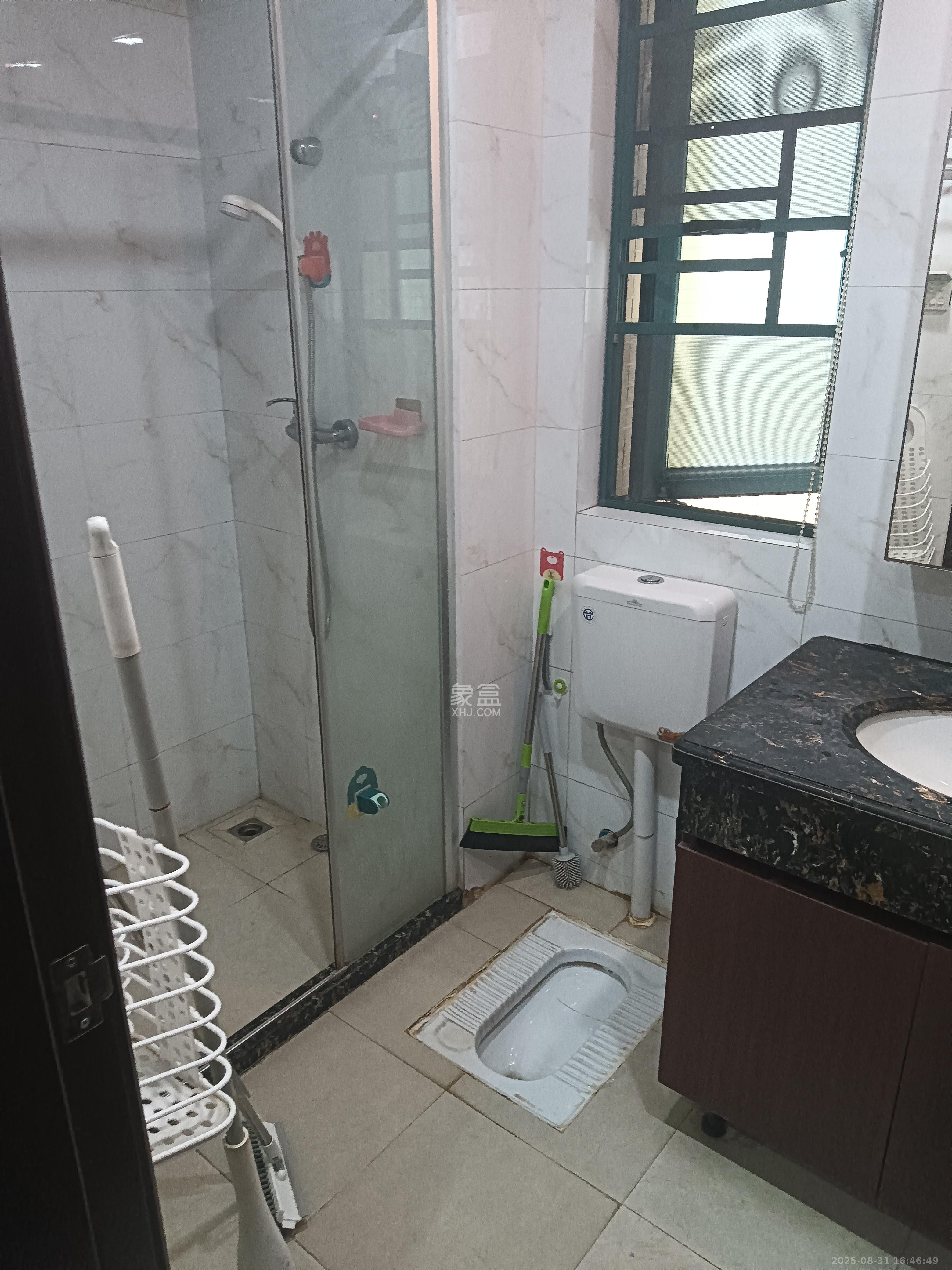 恒大雅苑  3室2厅2卫   2800.00元/月室内图