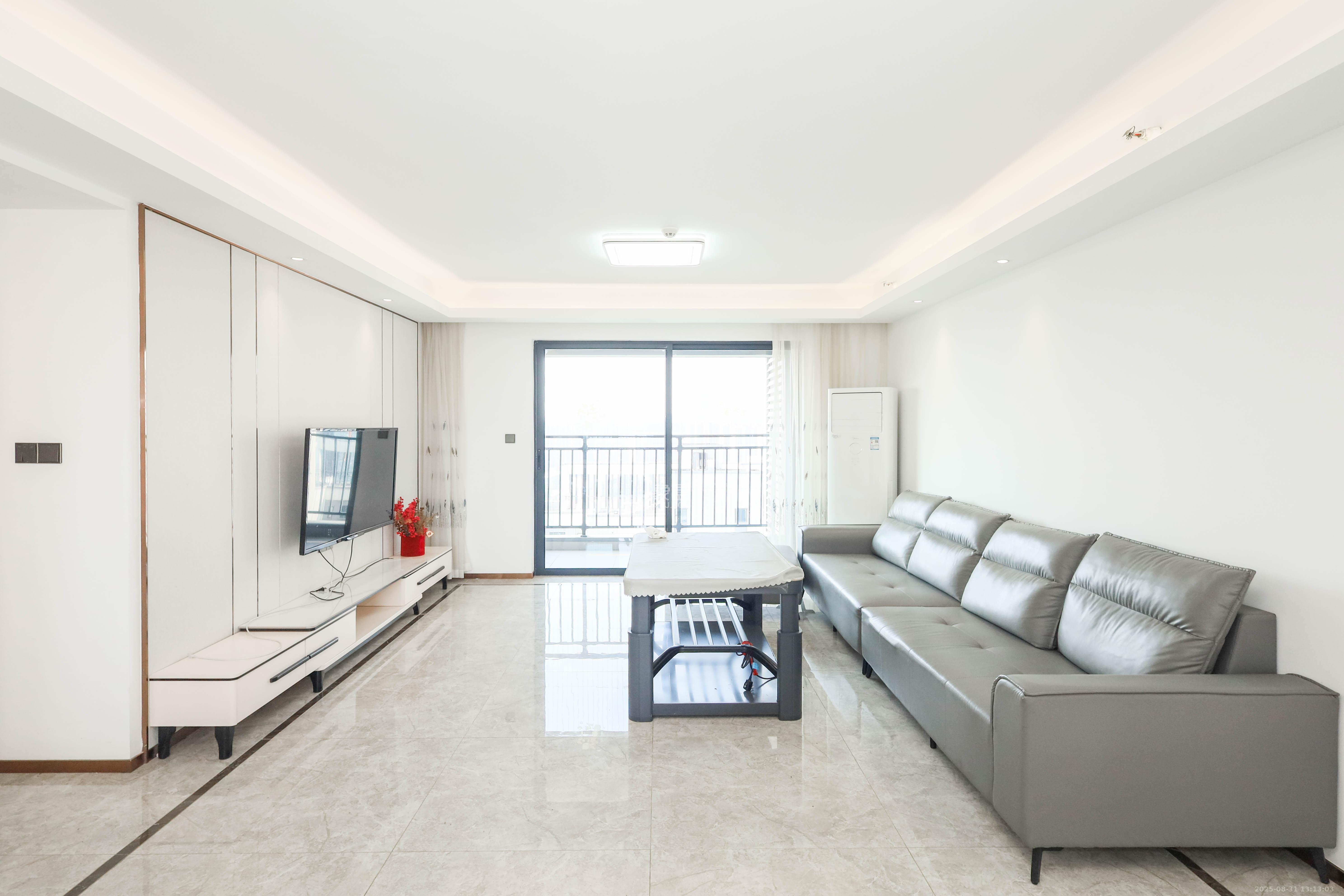 梅溪悦章  4室2厅2卫    168.0万 梅溪悦章  4室2厅2卫    168.0万客厅