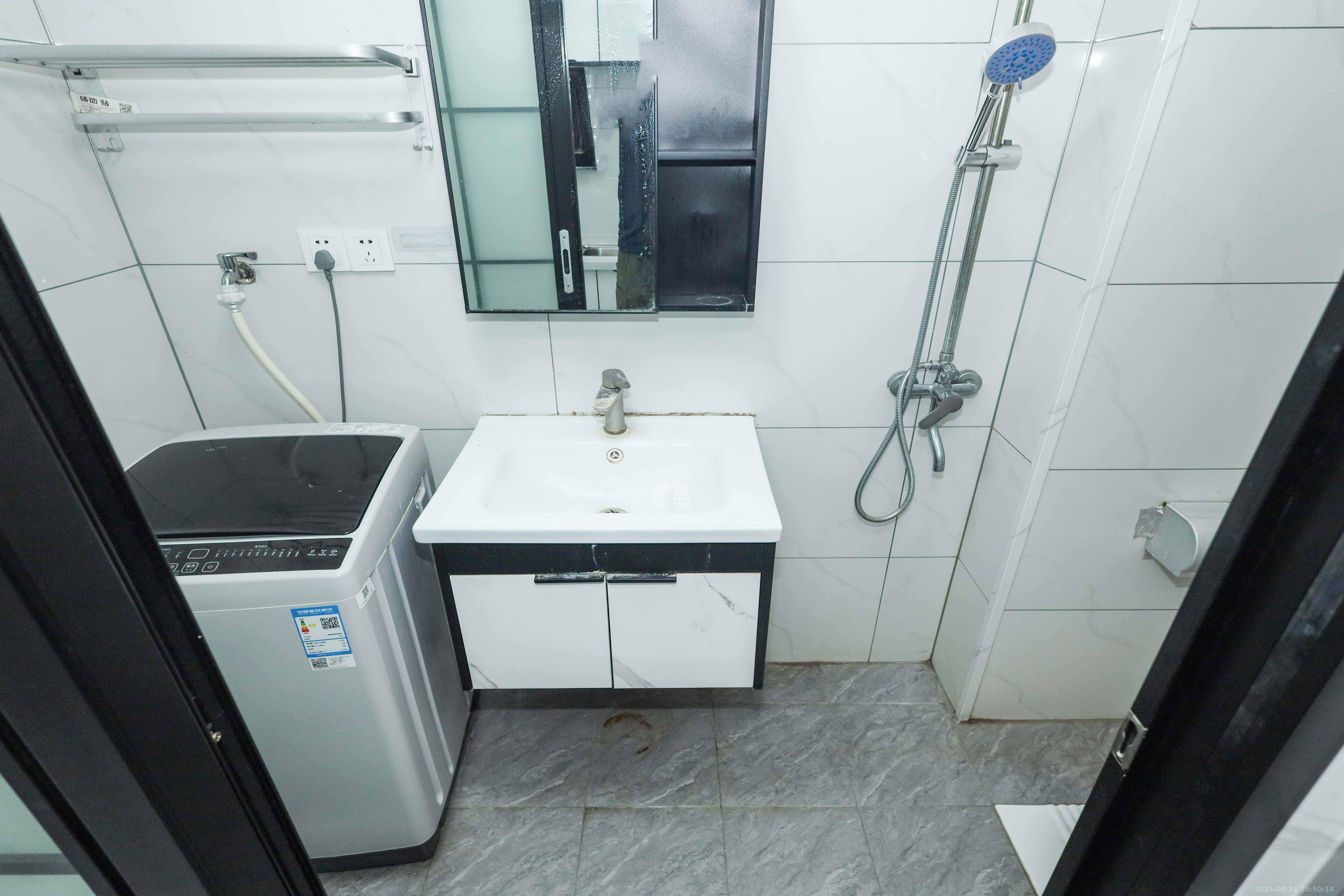 保利麓谷林语I区  1室1厅1卫    24.0万卫生间