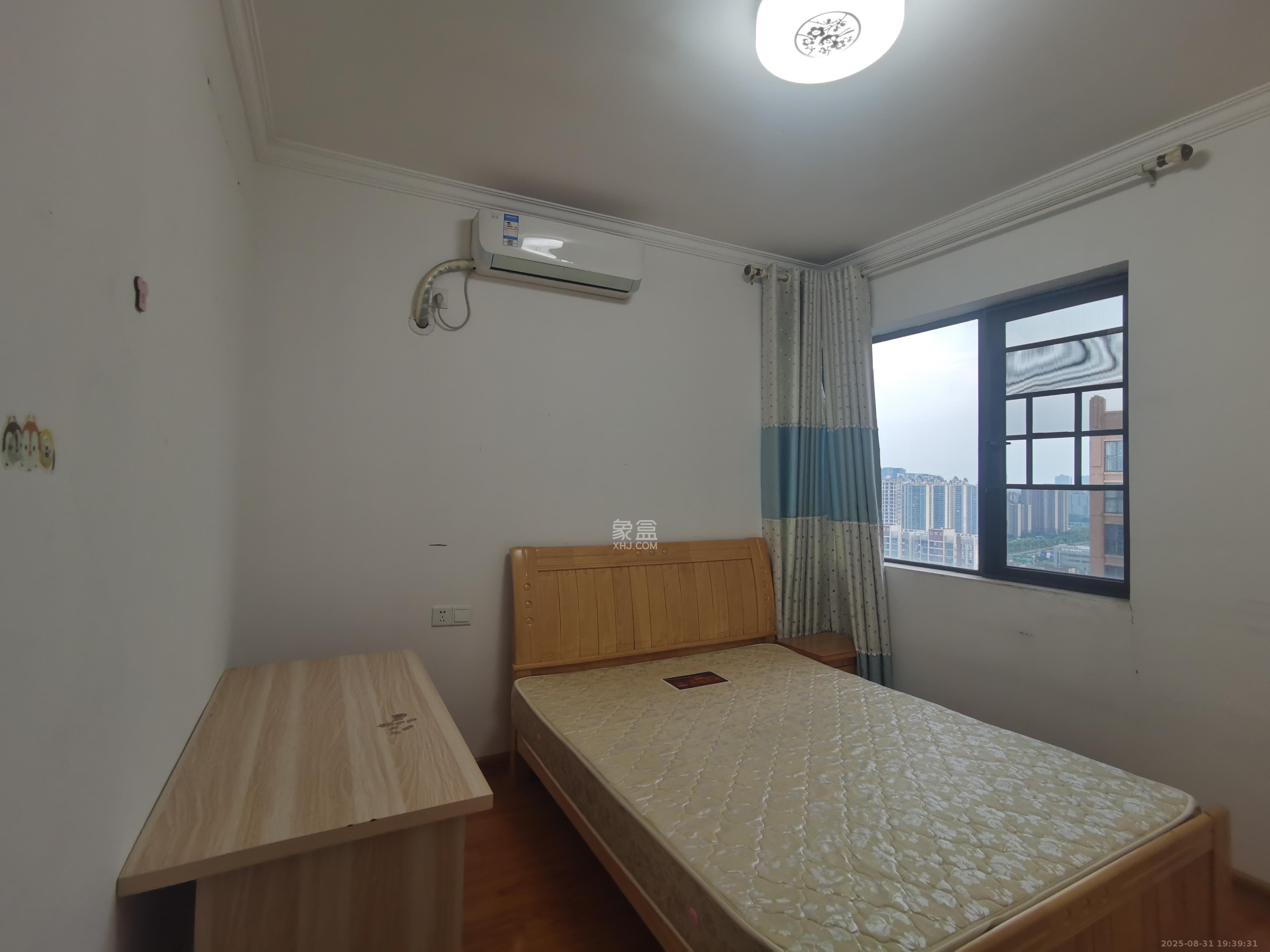 武广美誉 3室2厅1卫 2200.0元/月 武广美誉 3室2厅1卫 2200.0元/月室内图