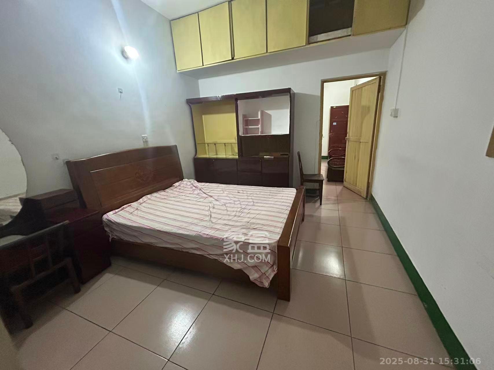 四星客车厂(四星小区) 2室1厅1卫 1100.0元/月 四星客车厂(四星小区) 2室1厅1卫 1100.0元/月室内图