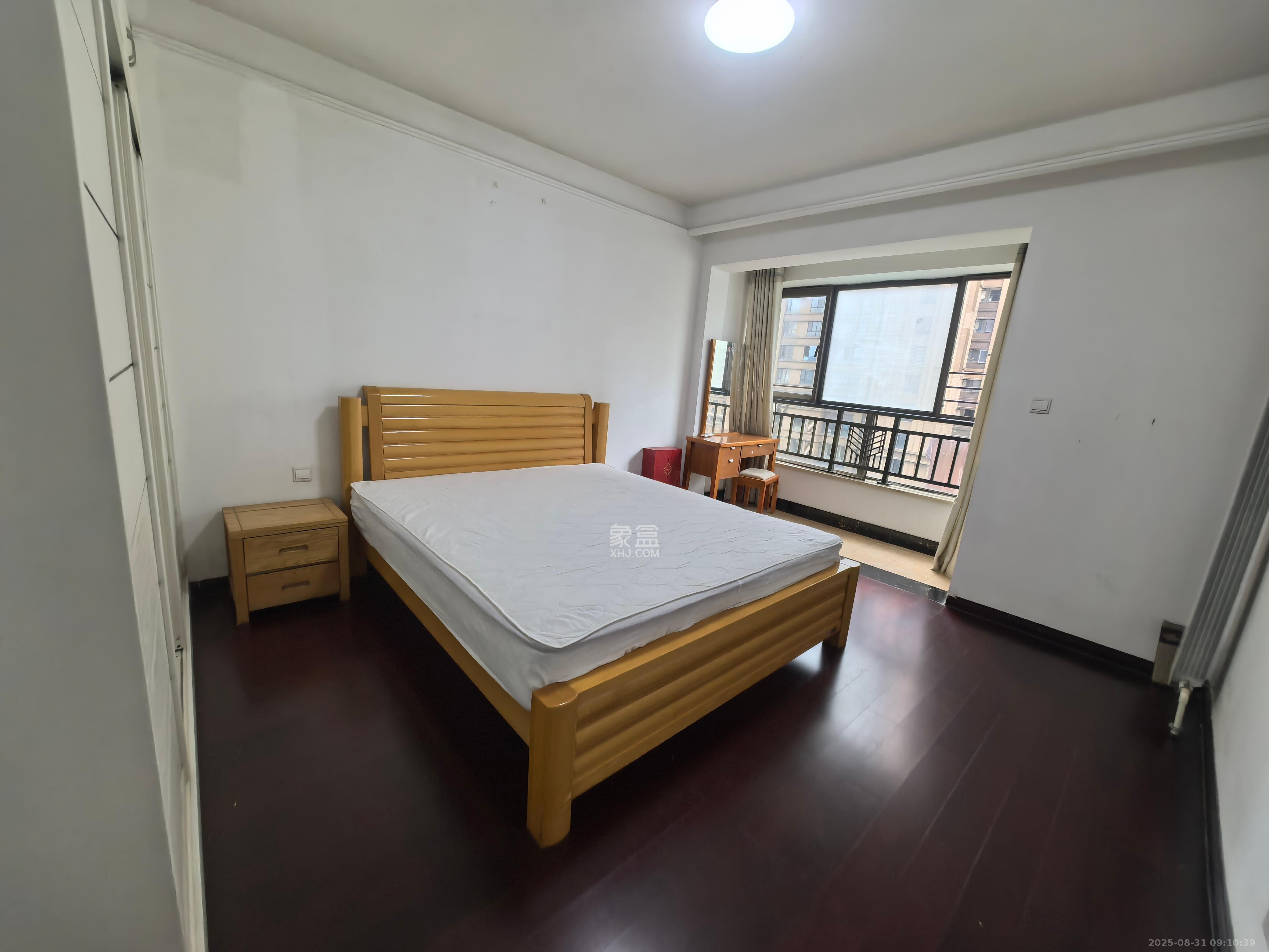 中海国际二期  4室2厅2卫    2400.0元/月 中海国际二期  4室2厅2卫    2400.0元/月室内图