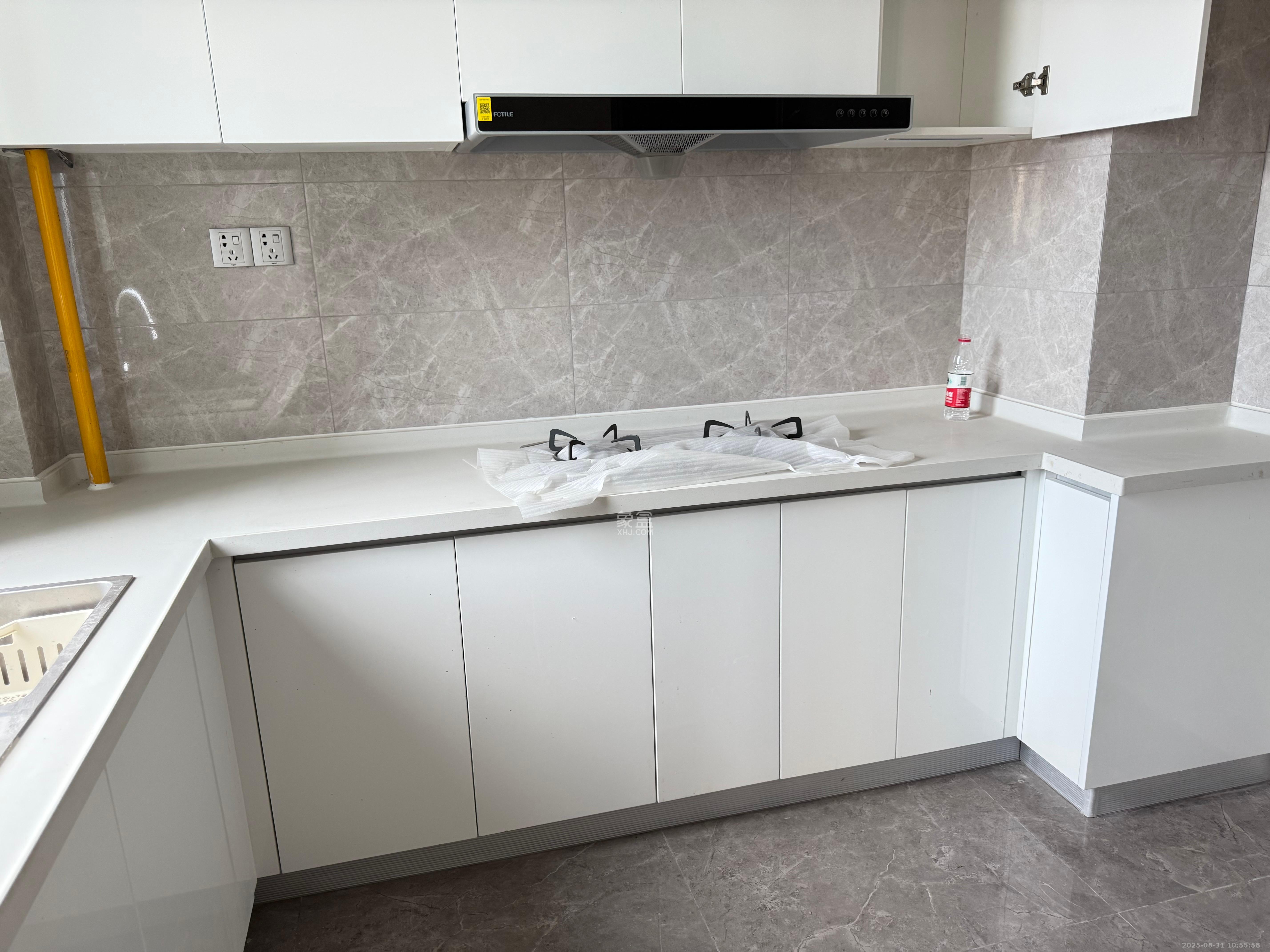 中海阅溪府  4室2厅2卫    3300.0元/月 中海阅溪府  4室2厅2卫    3300.0元/月室内图