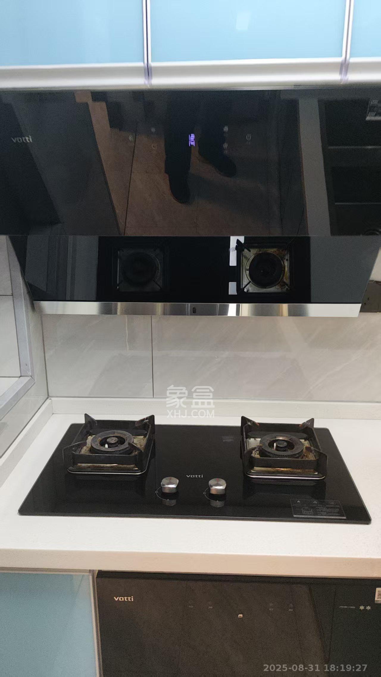 新城悦隽公园  2室1厅1卫    1800.0元/月室内图