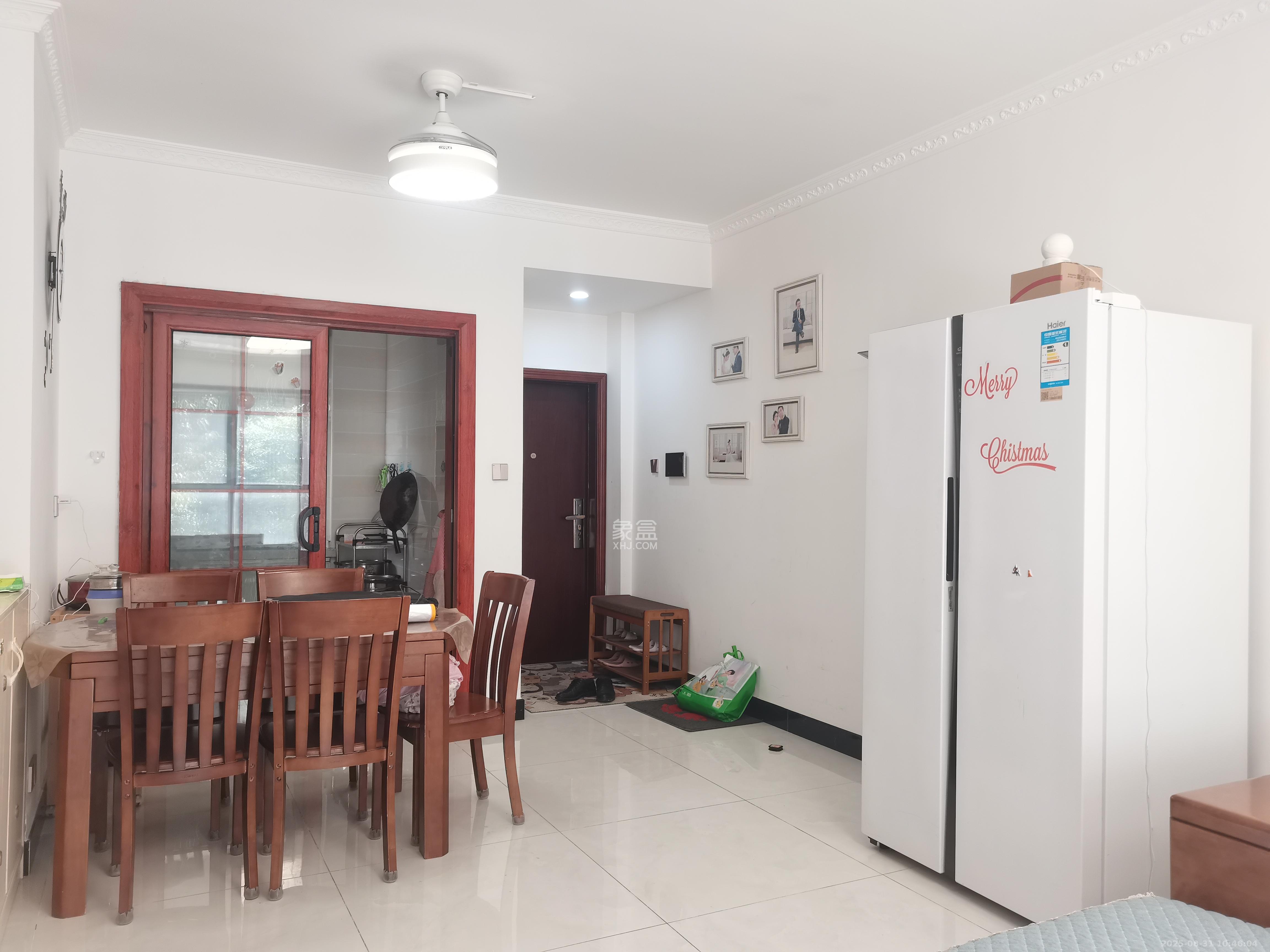 湘府十城（汇财御景湾新寓,汇财国际）  3室2厅1卫    2000.0元/月室内图