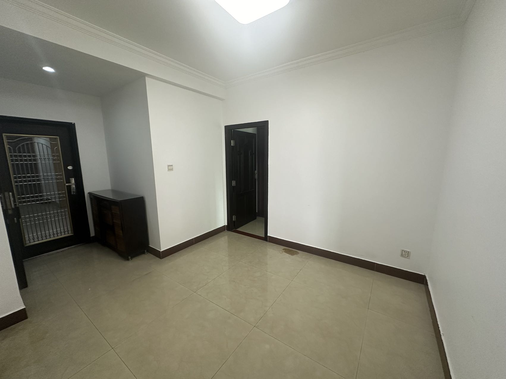 金福城 3室2厅1卫 3000.0元/月 金福城 3室2厅1卫 3000.0元/月室内图