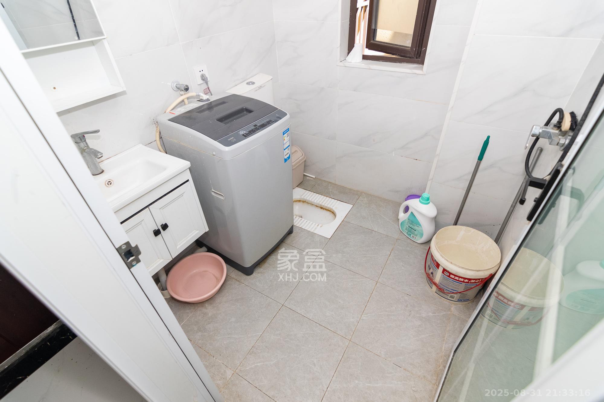 春晖花园  1室1厅1卫    33.6万 春晖花园  1室1厅1卫    33.6万卫生间