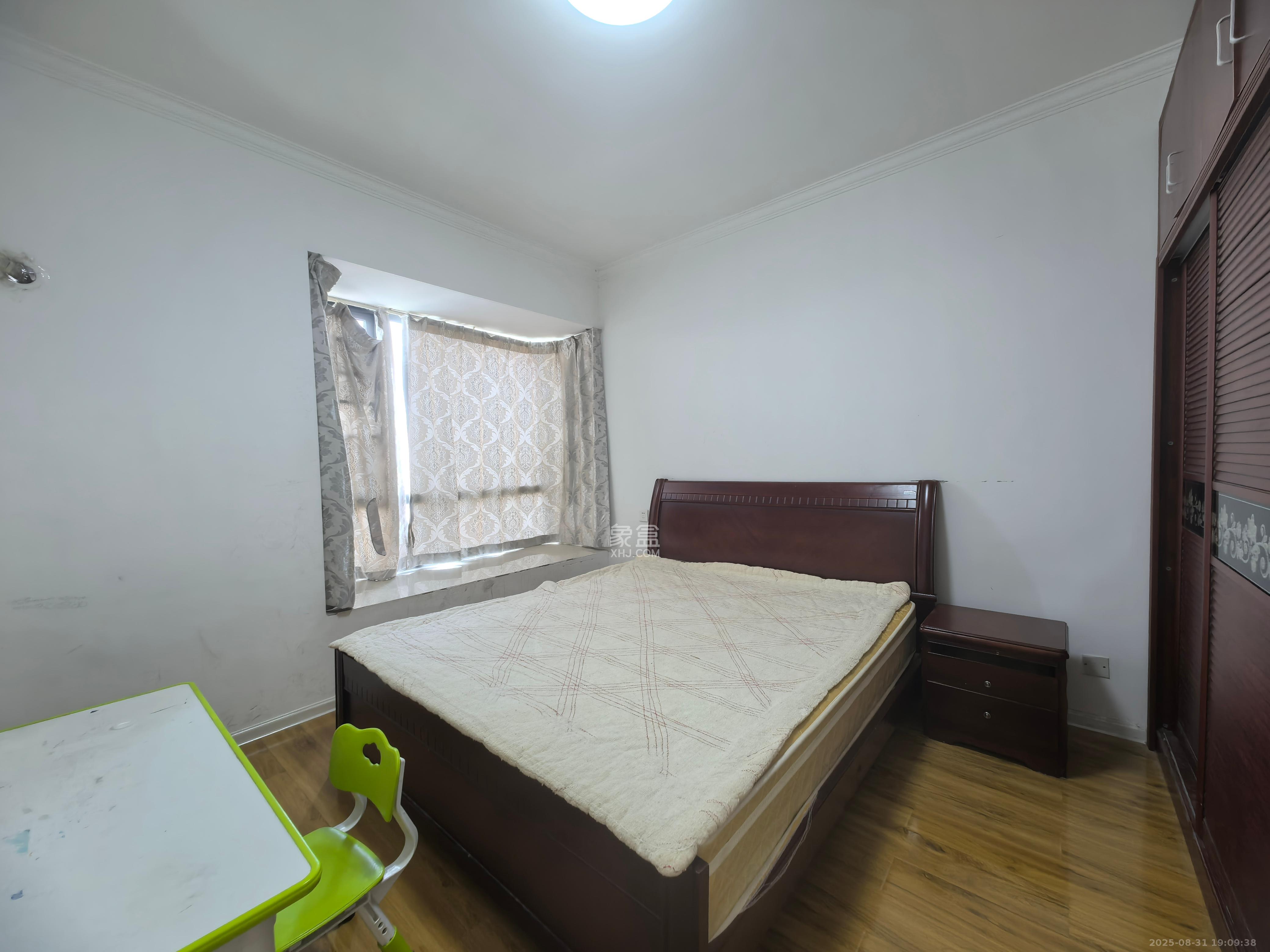 盛世耀凯  3室2厅1卫    2500.0元/月 盛世耀凯  3室2厅1卫    2500.0元/月室内图