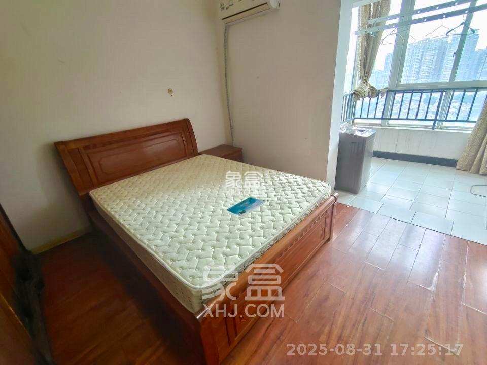 月湖兰庭  1室1厅1卫    1800.0元/月 月湖兰庭  1室1厅1卫    1800.0元/月室内图