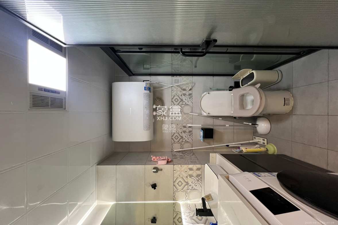 藏珑湖上公馆  1室1厅1卫    2700.0元/月 藏珑湖上公馆  1室1厅1卫    2700.0元/月室内图