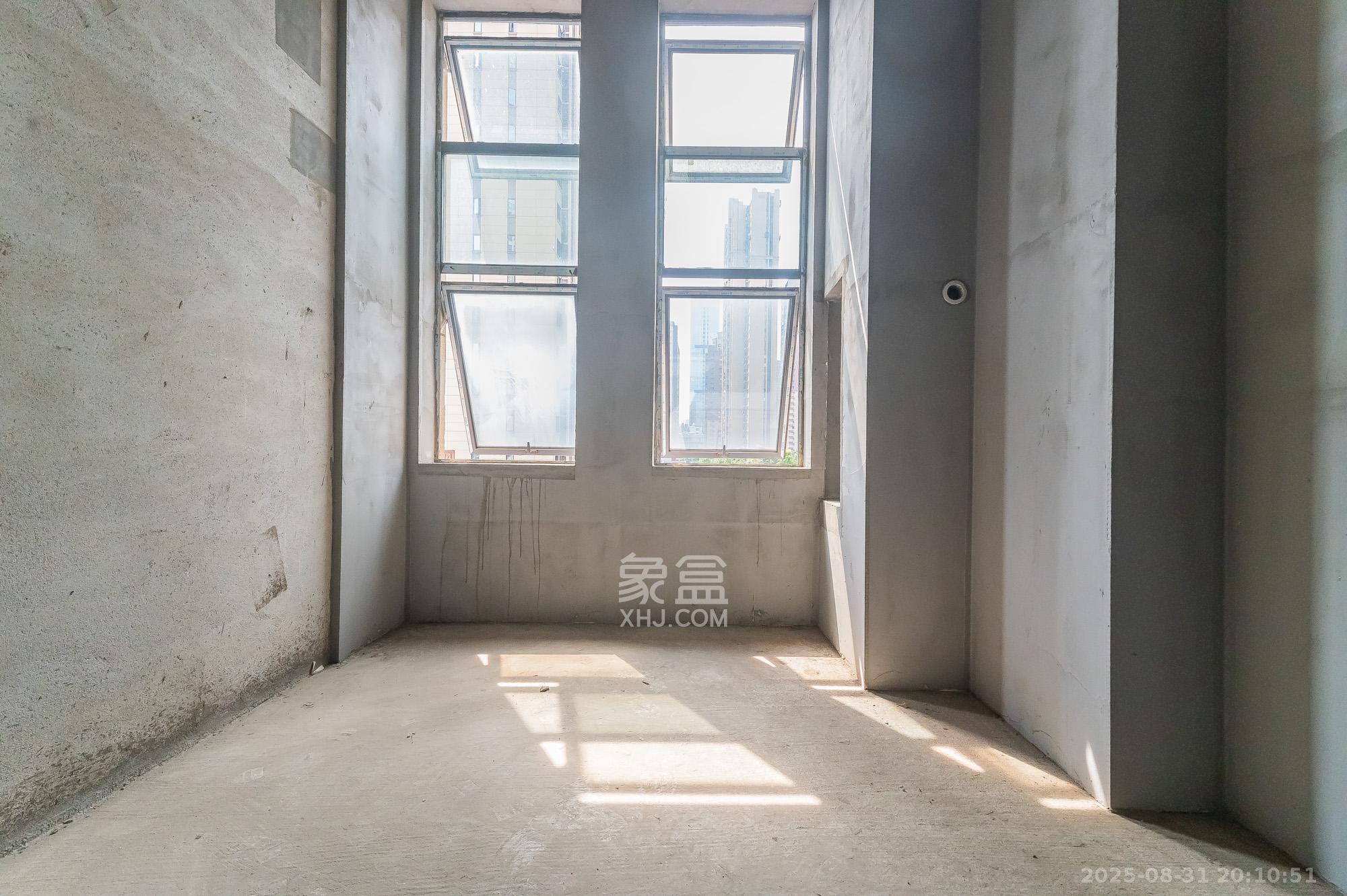 华润置地广场二期 1室1厅1卫 25.80万 华润置地广场二期 1室1厅1卫 25.80万其他