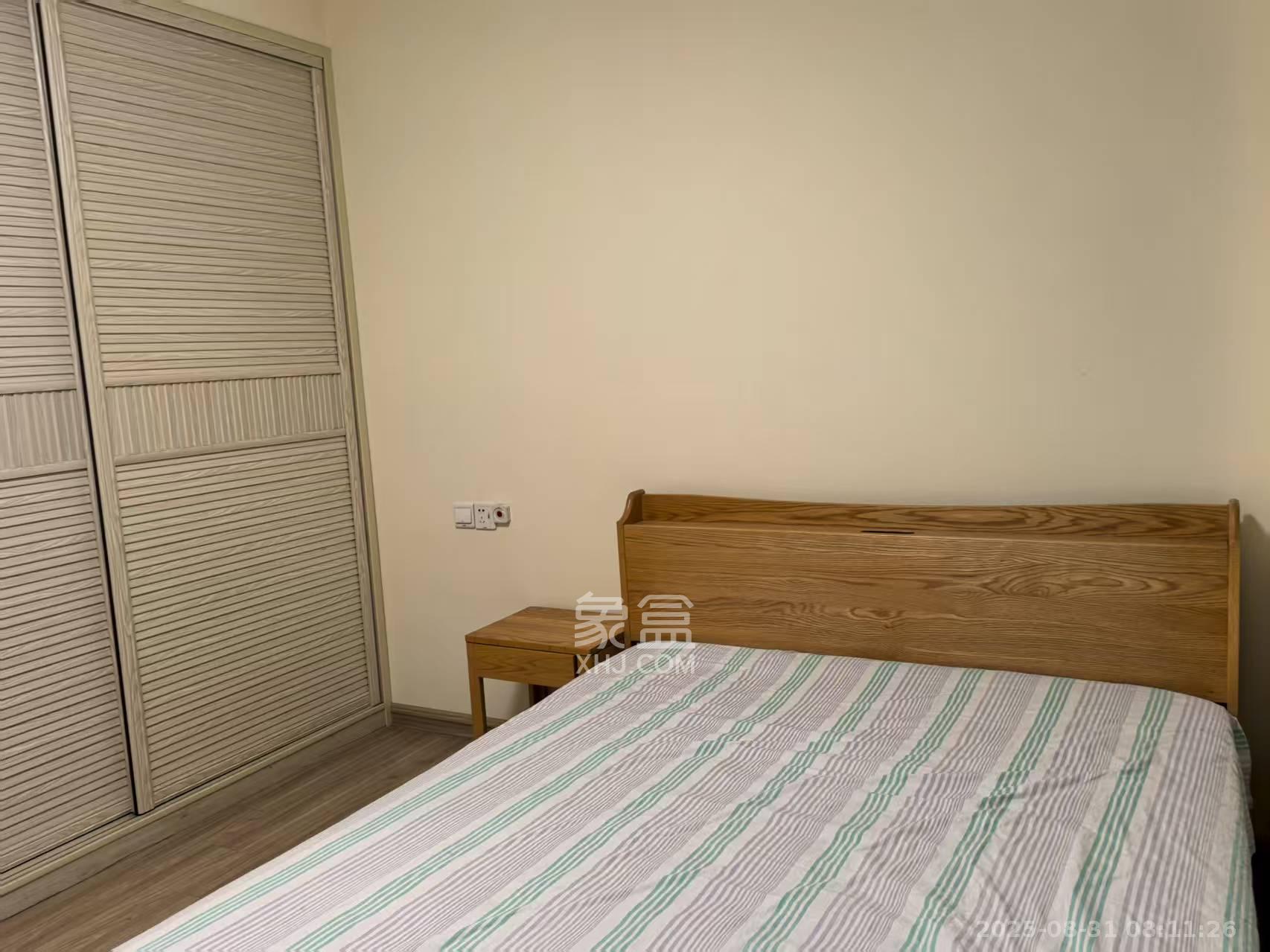 碧桂园公园壹号(凯怡茗苑)  3室2厅1卫    1800.0元/月 碧桂园公园壹号(凯怡茗苑)  3室2厅1卫    1800.0元/月室内图