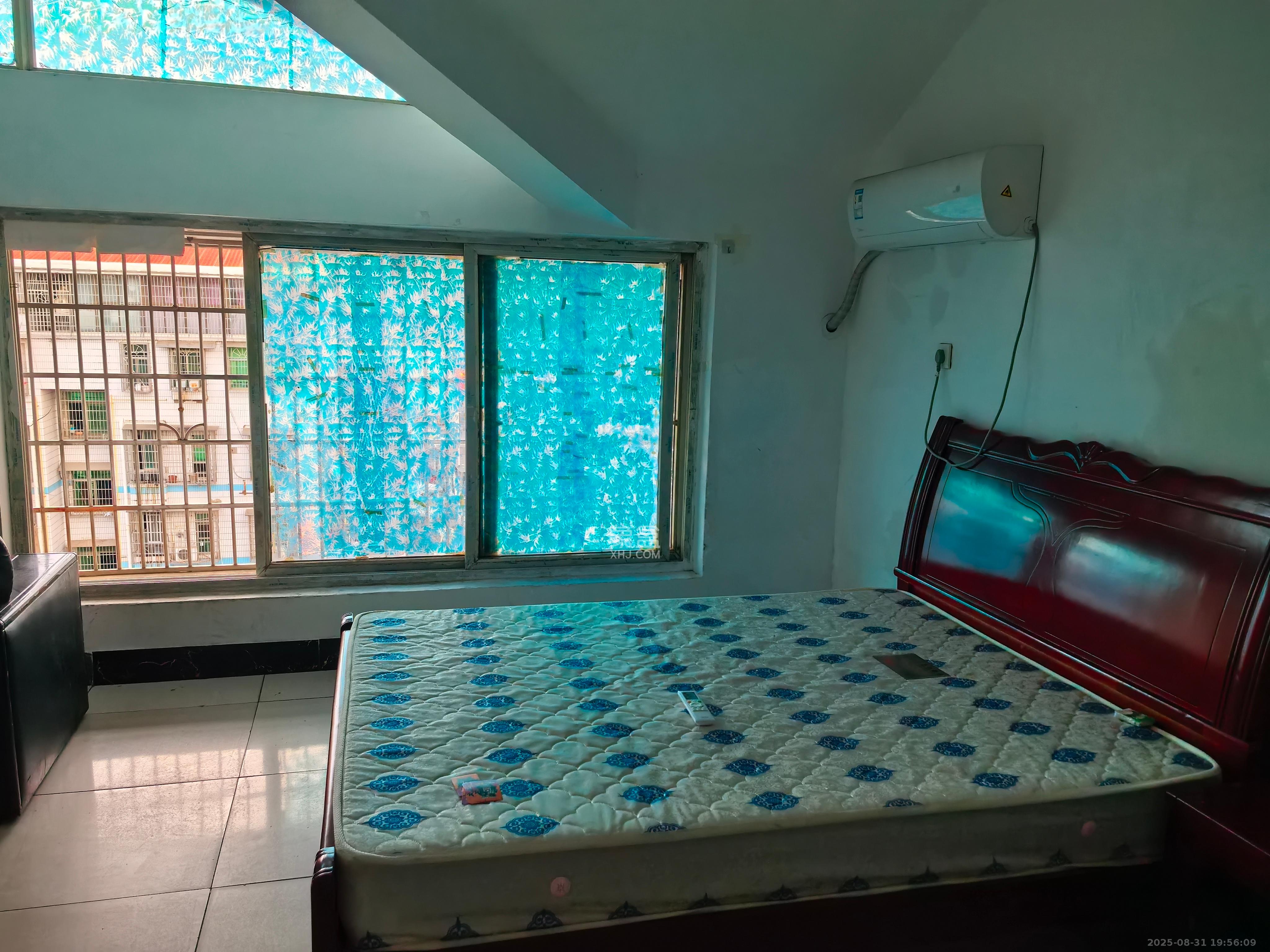 高桥粮油市场(高桥一号小区)  2室1厅1卫    1200.0元/月 高桥粮油市场(高桥一号小区)  2室1厅1卫    1200.0元/月室内图1