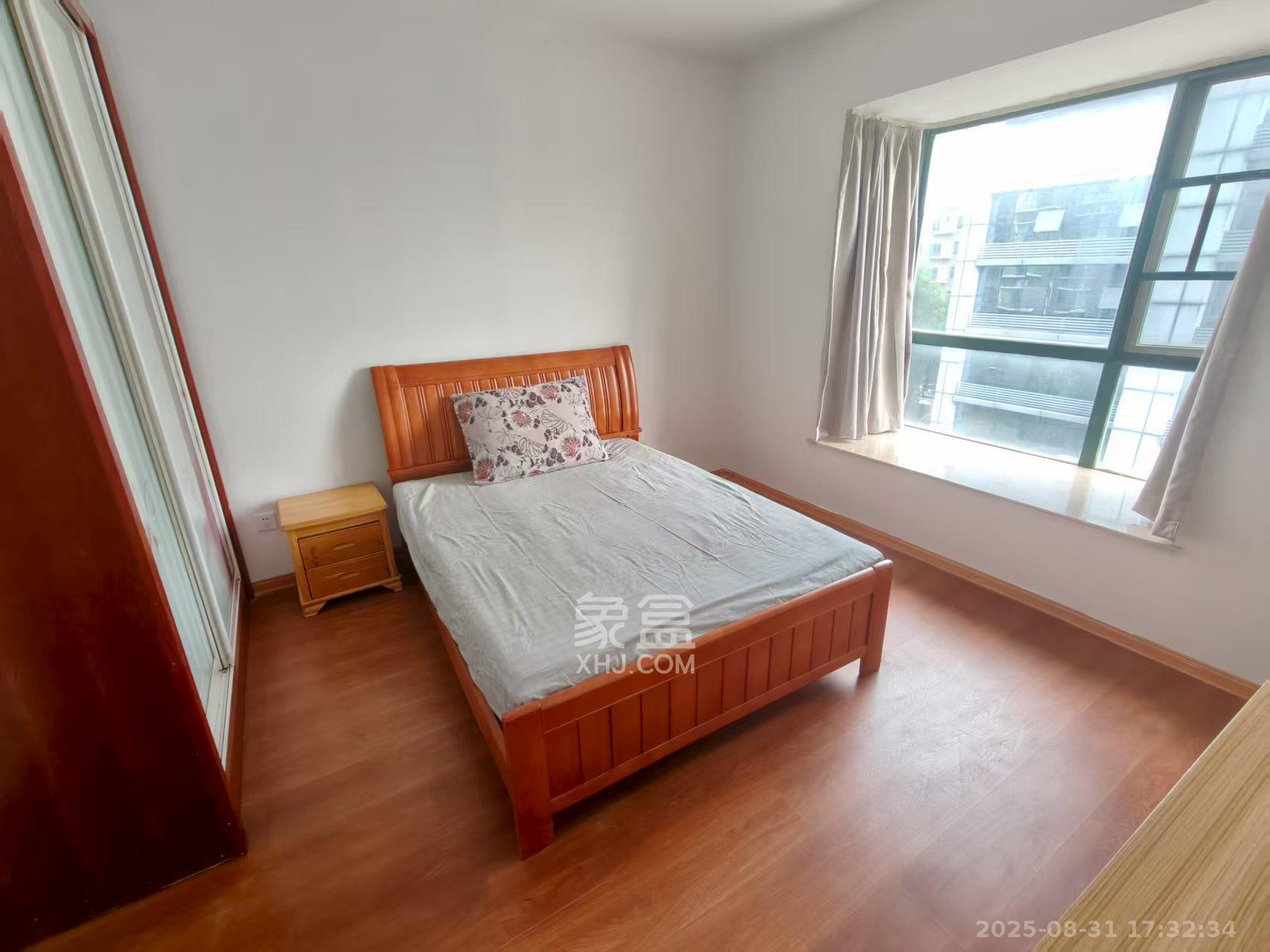 华天苑 3室2厅1卫 2300.0元/月 华天苑 3室2厅1卫 2300.0元/月室内图