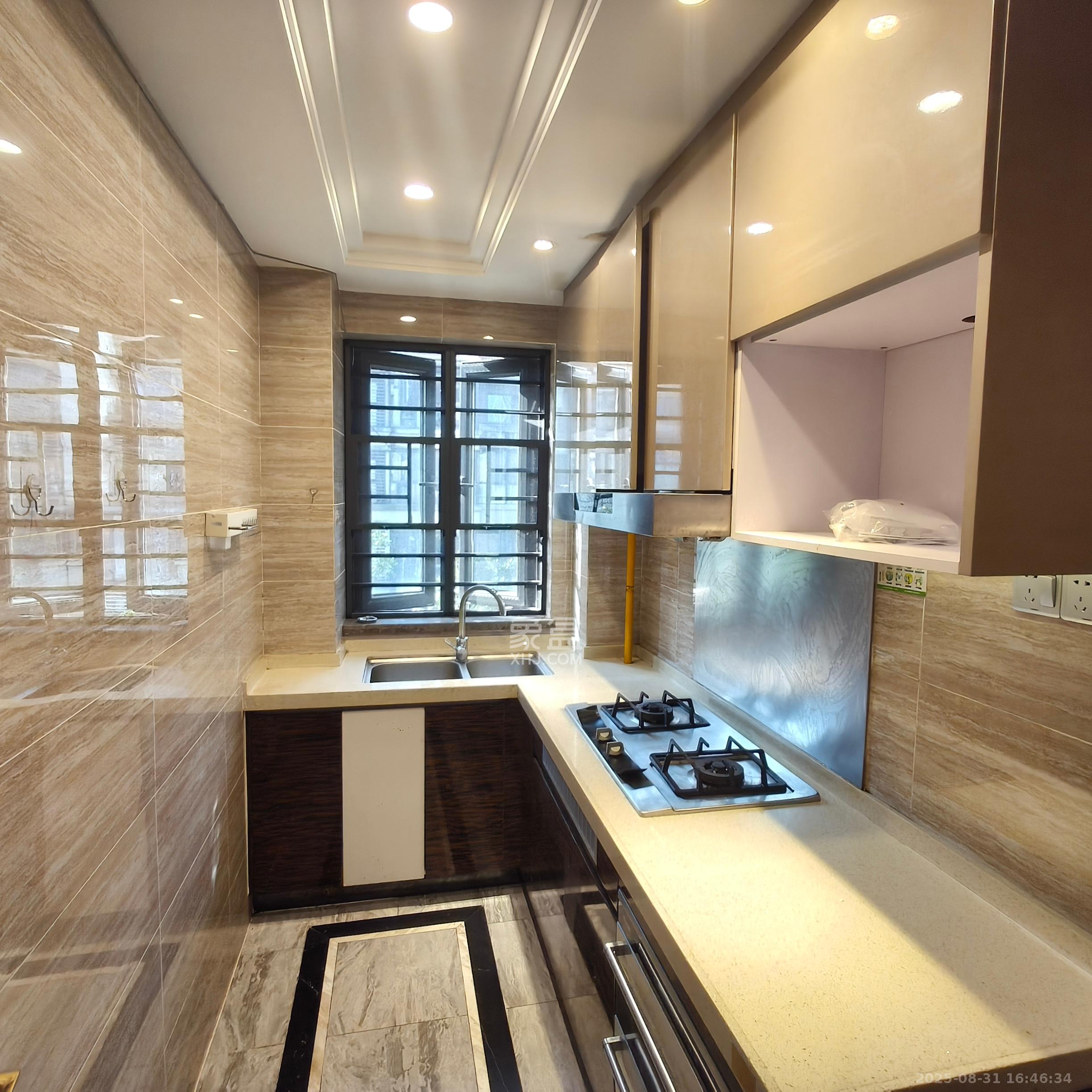 恒大御景天下城一期 3室2厅2卫 2700.0元/月 恒大御景天下城一期 3室2厅2卫 2700.0元/月室内图