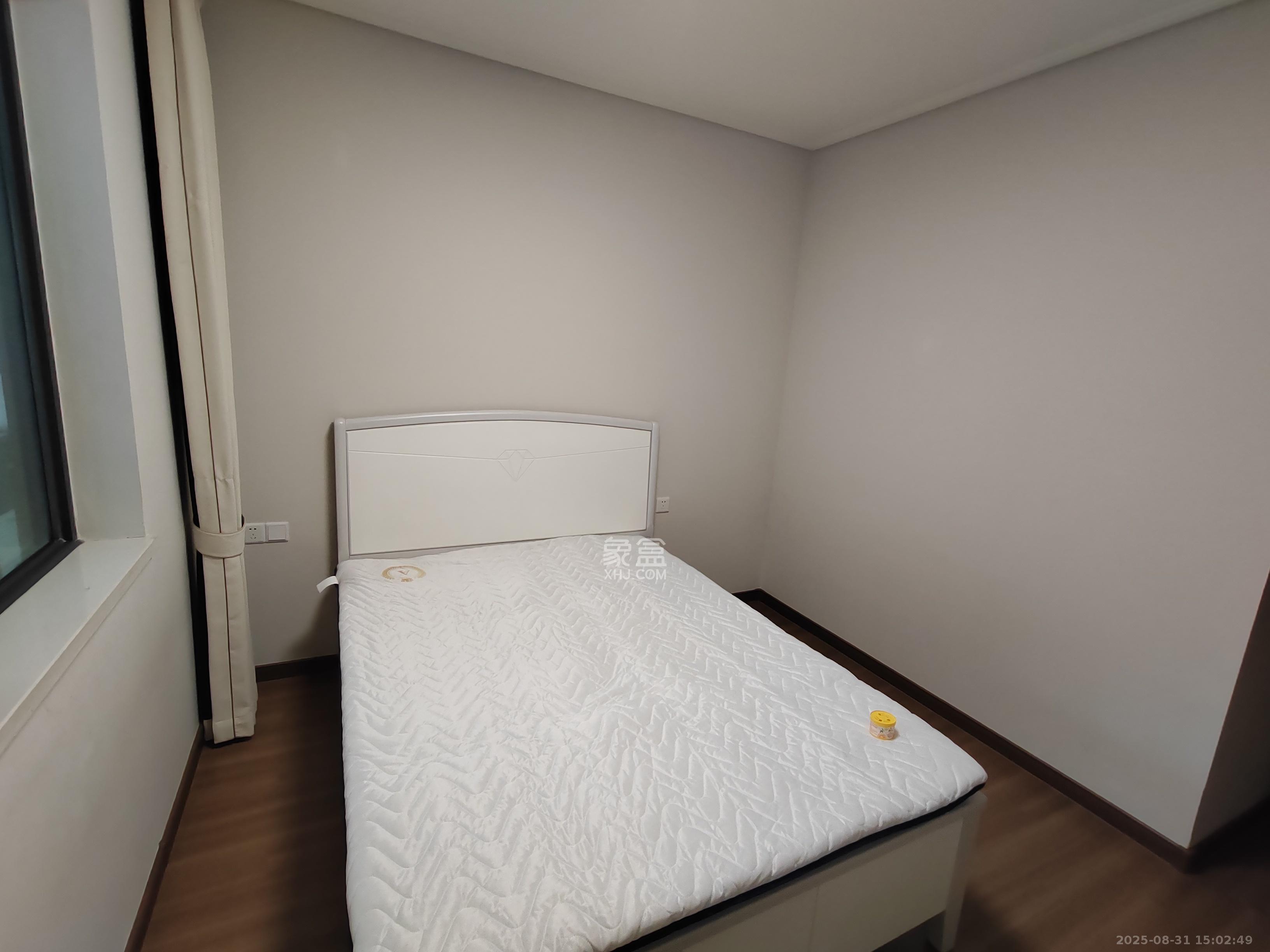 保利恒伟时光印象  4室2厅2卫    2600.0元/月室内图