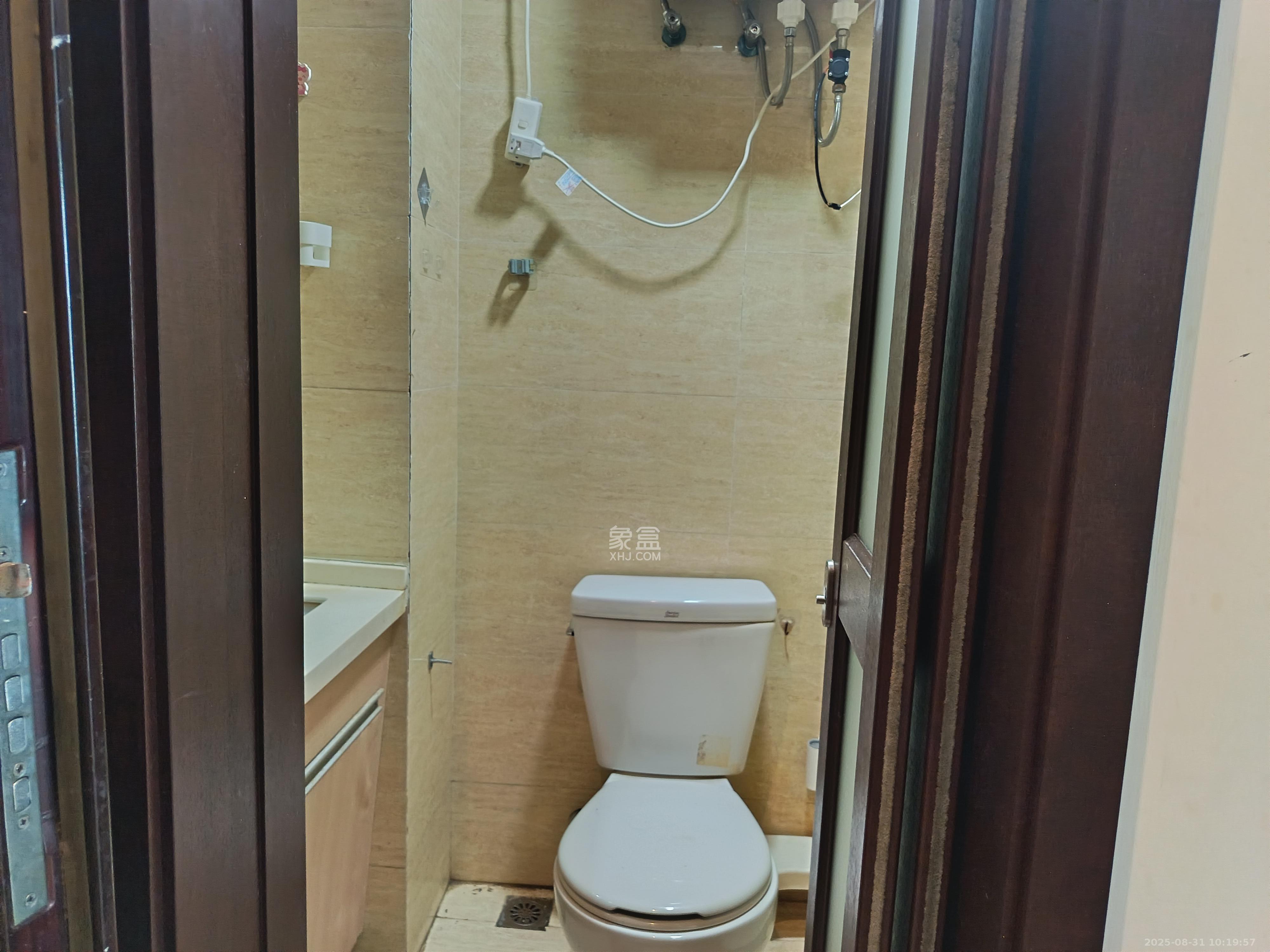 绿地中央广场  1室1厅1卫    1400.0元/月室内图