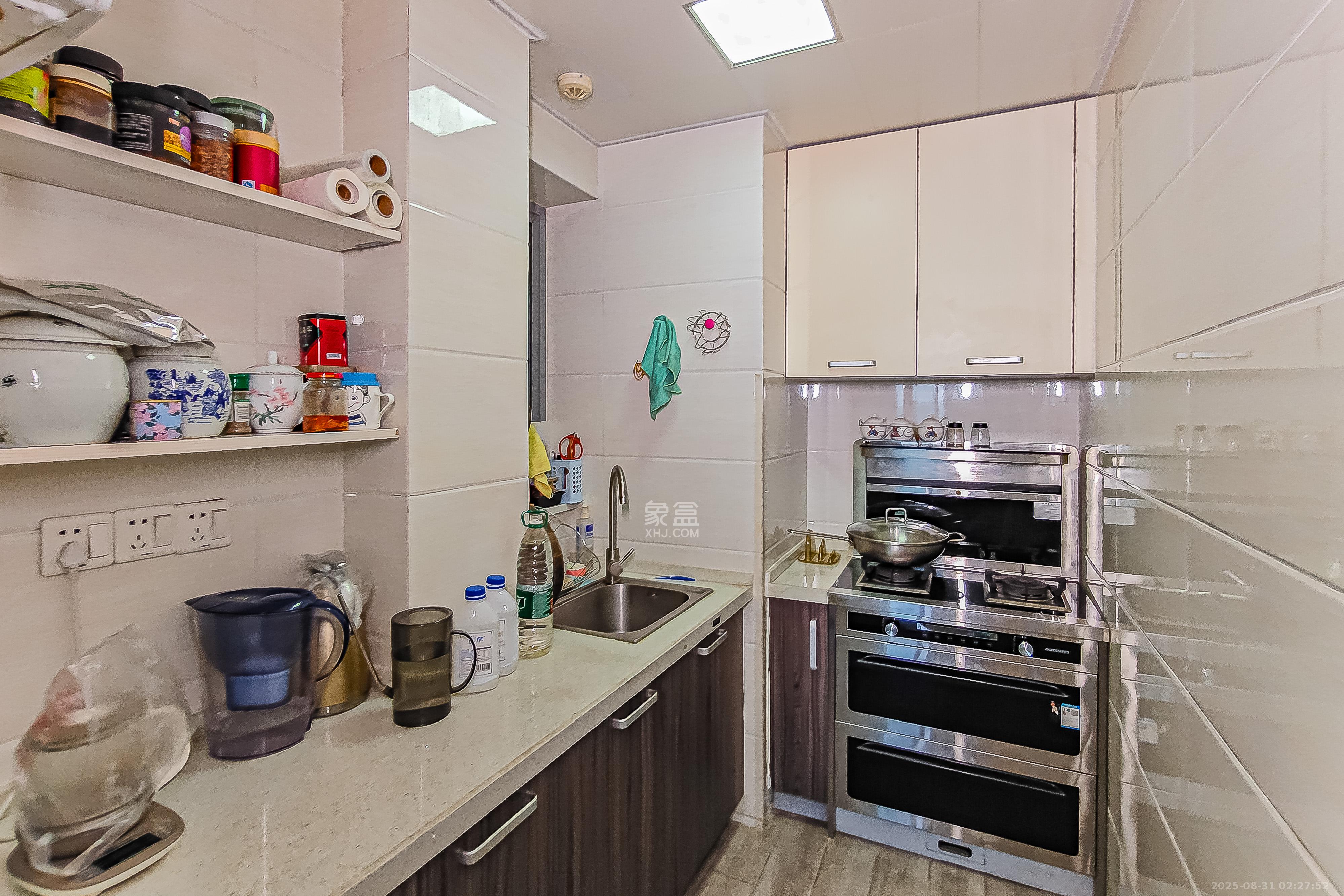 保利国际广场  2室1厅1卫    150.0万 保利国际广场  2室1厅1卫    150.0万厨房