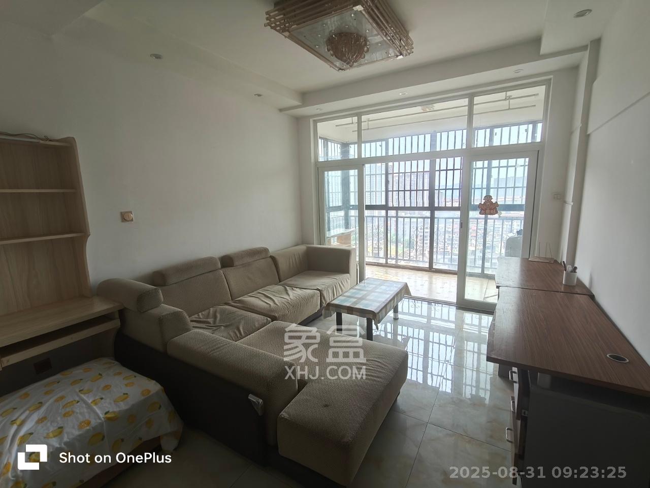 金鼎公园尚 2室2厅1卫 1800.0元/月 金鼎公园尚 2室2厅1卫 1800.0元/月室内图